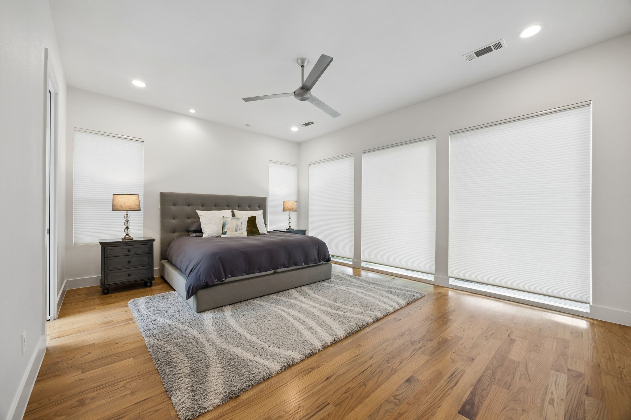 5011 Mission Avenue Dallas TX 75206