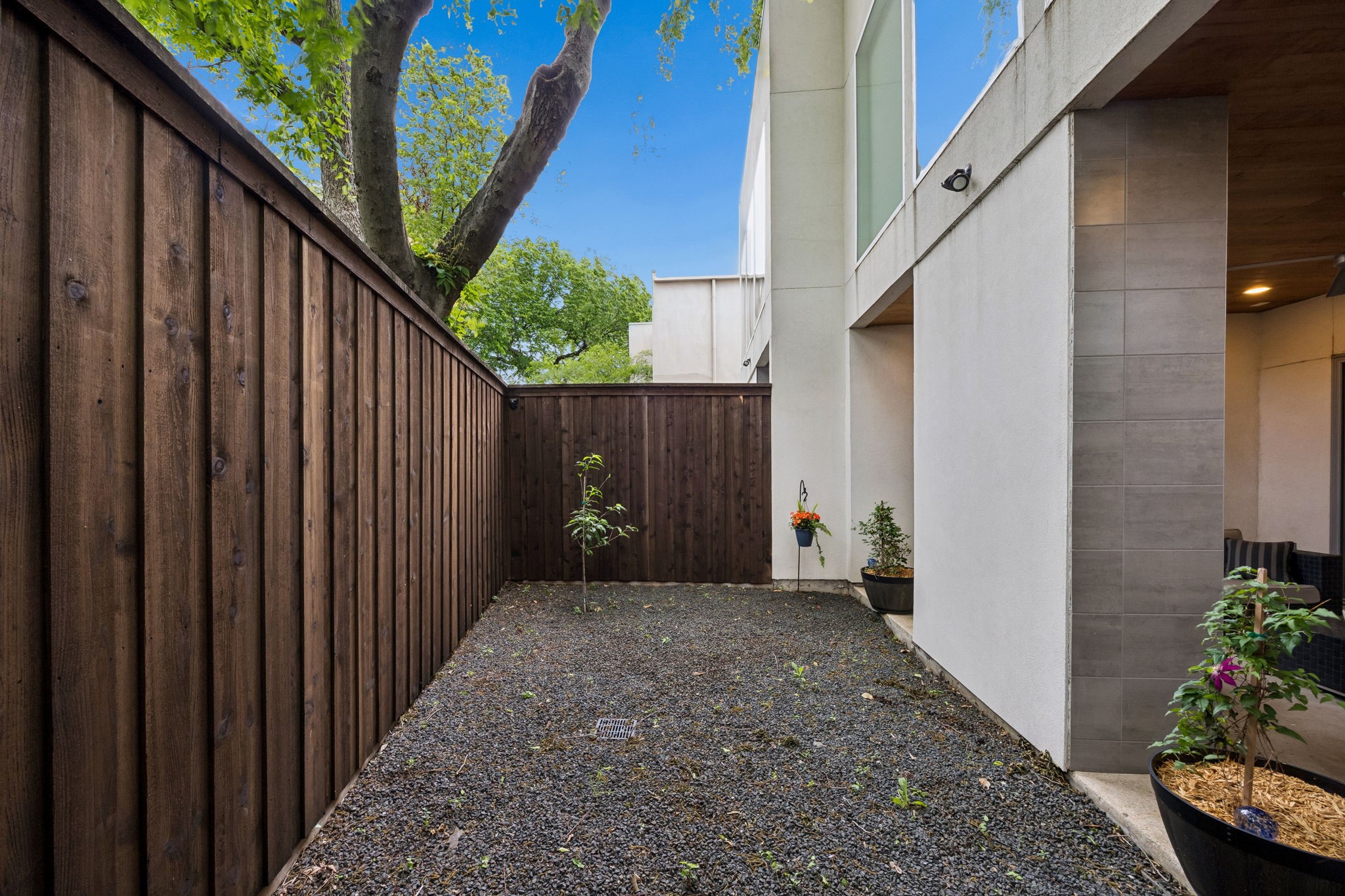 5011 Mission Avenue Dallas TX 75206