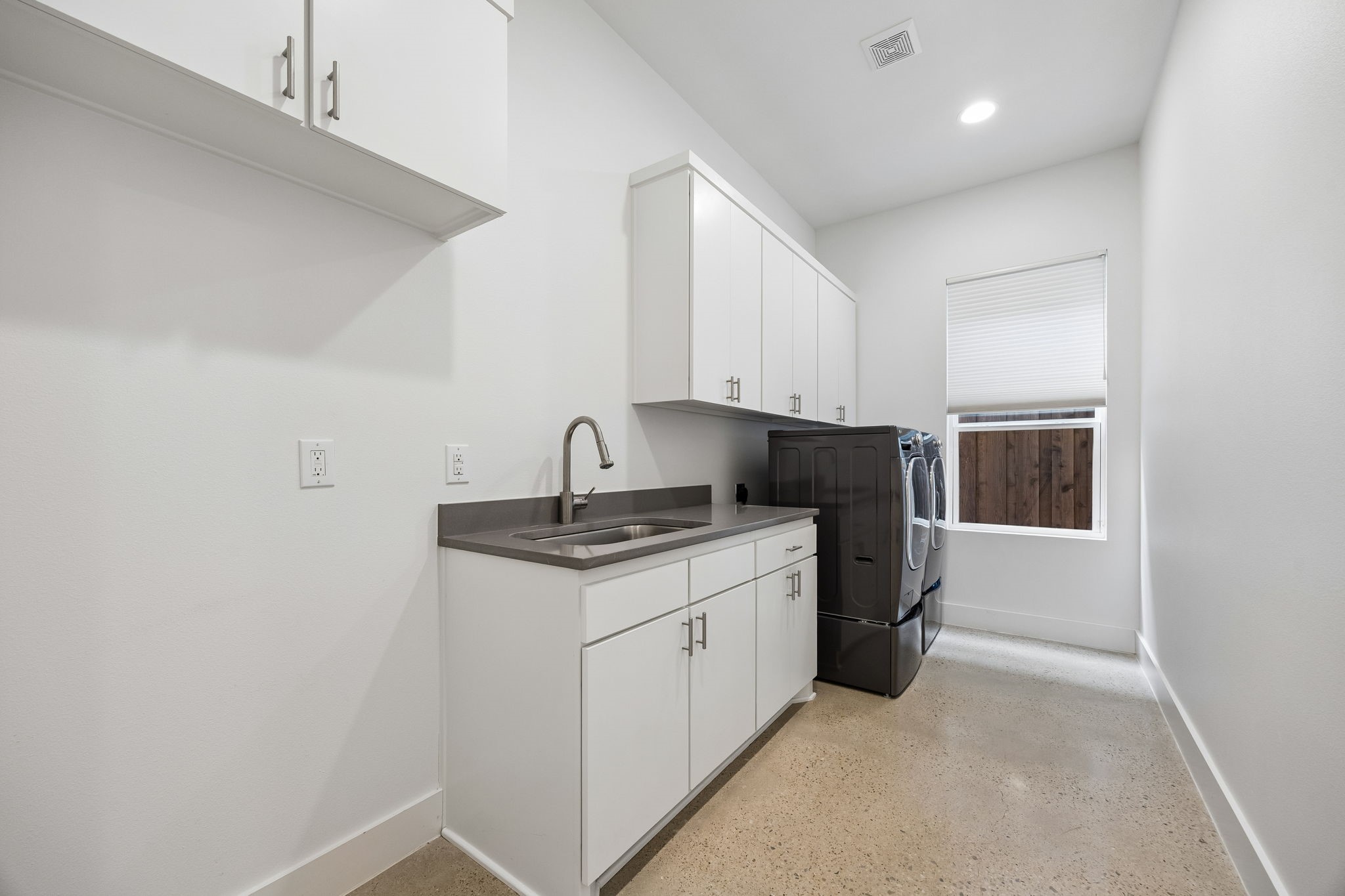 5011 Mission Avenue Dallas TX 75206