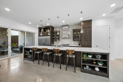 5011 Mission Avenue Dallas TX 75206