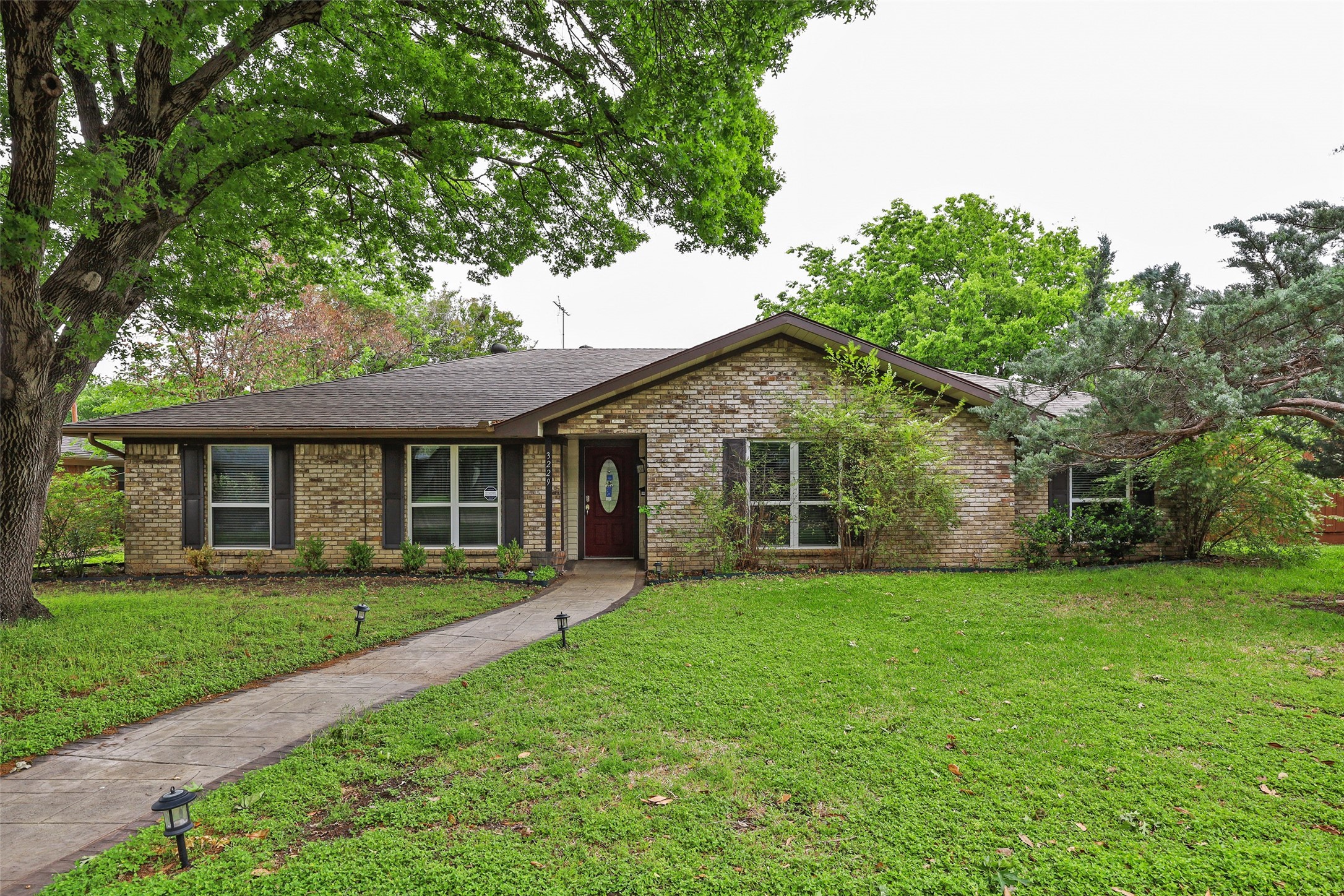 3229 Flowerdale Lane Dallas TX 75229