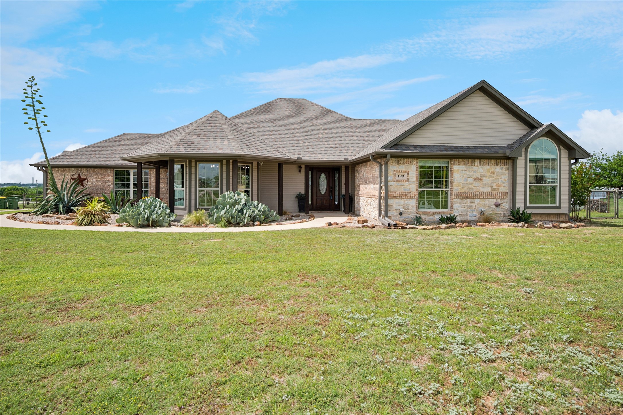 199 Newfield Lane Springtown TX 76082