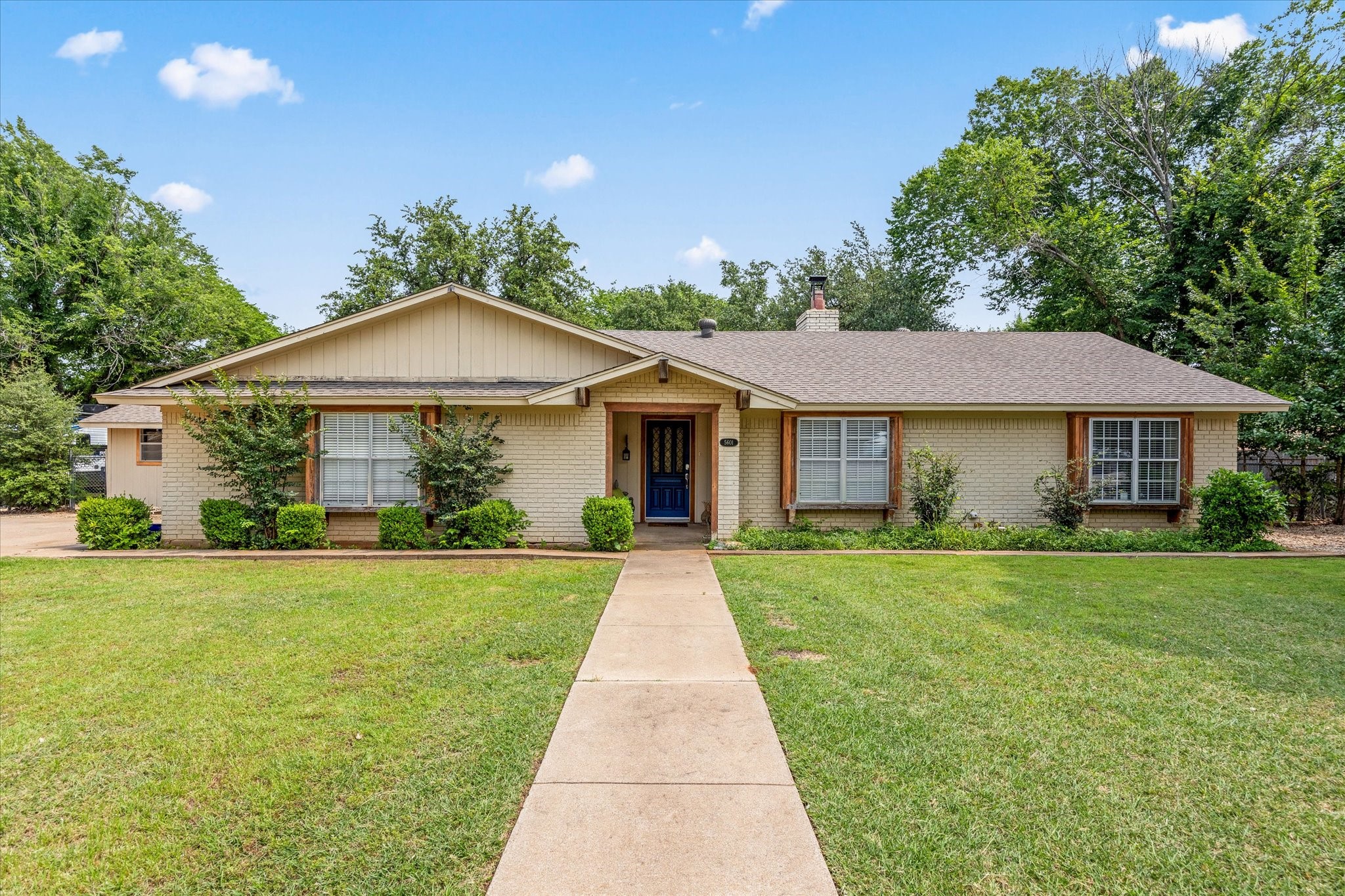 5601 Cortez Drive Granbury TX 76049