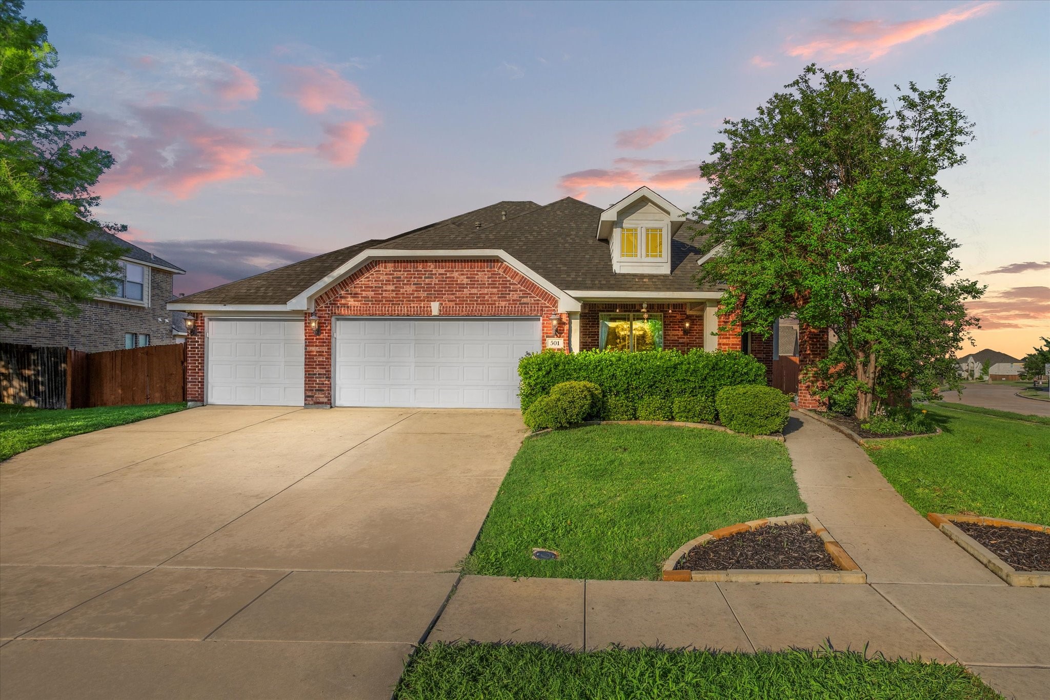 501 Highpoint Lane Mansfield TX 76063