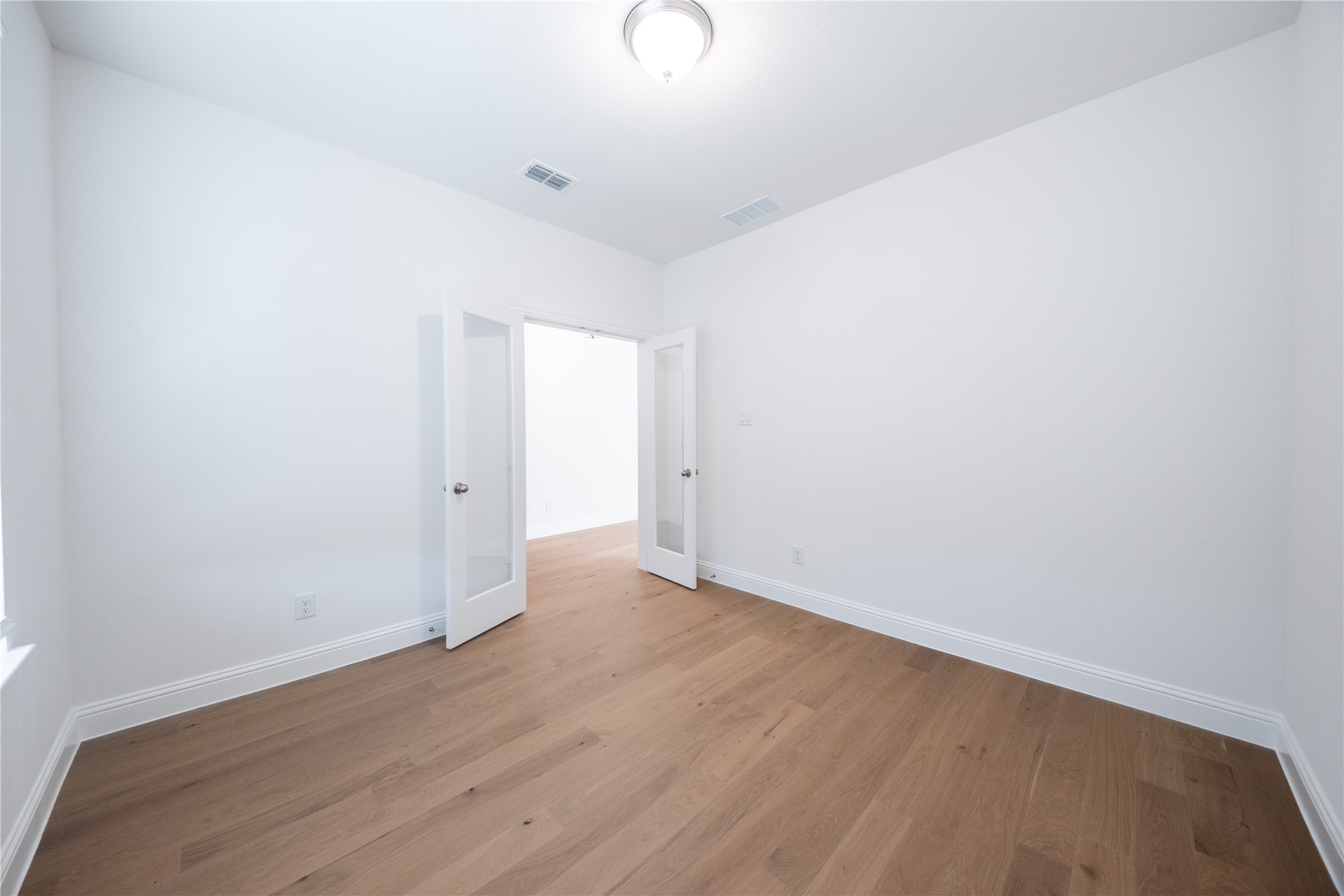 107 National Court Forney TX 75126