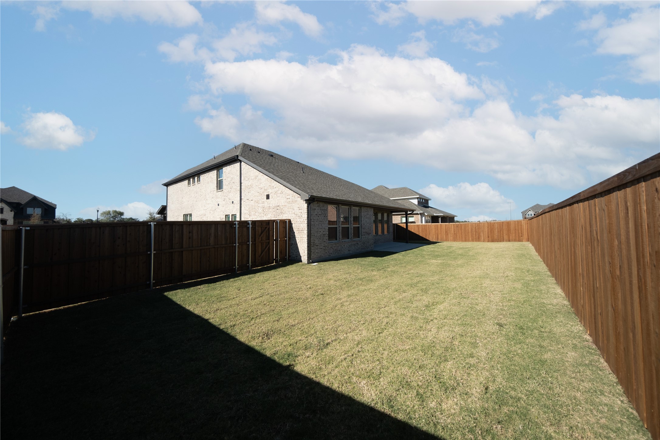 107 National Court Forney TX 75126