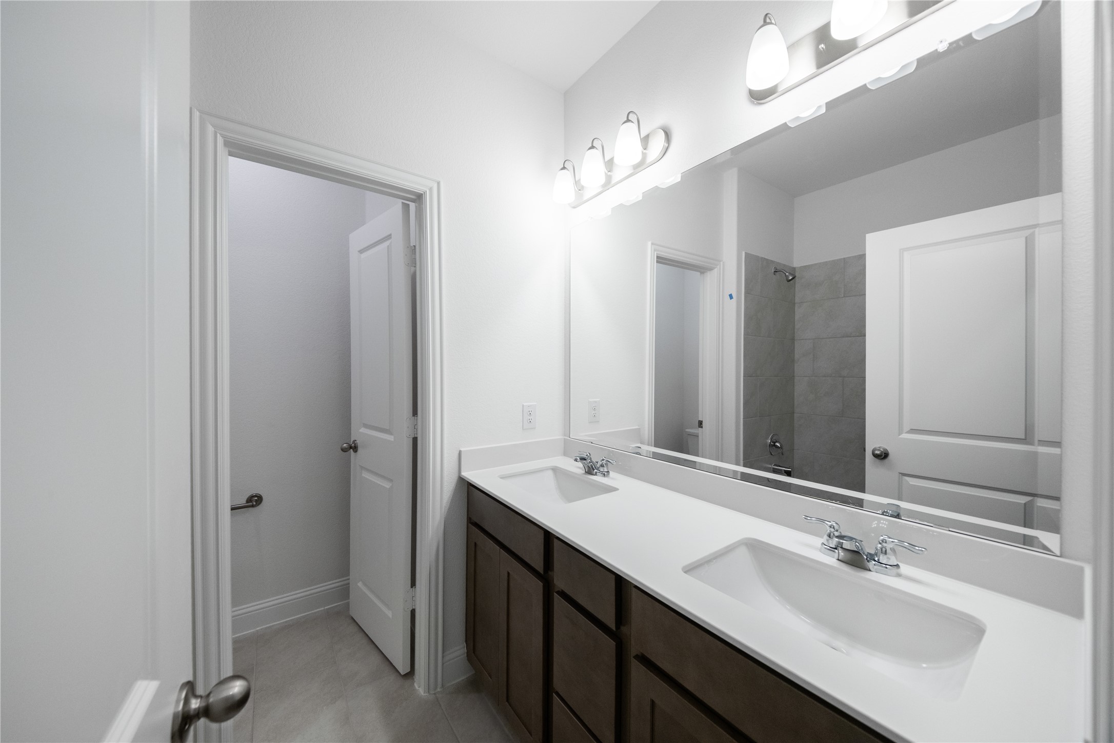 107 National Court Forney TX 75126