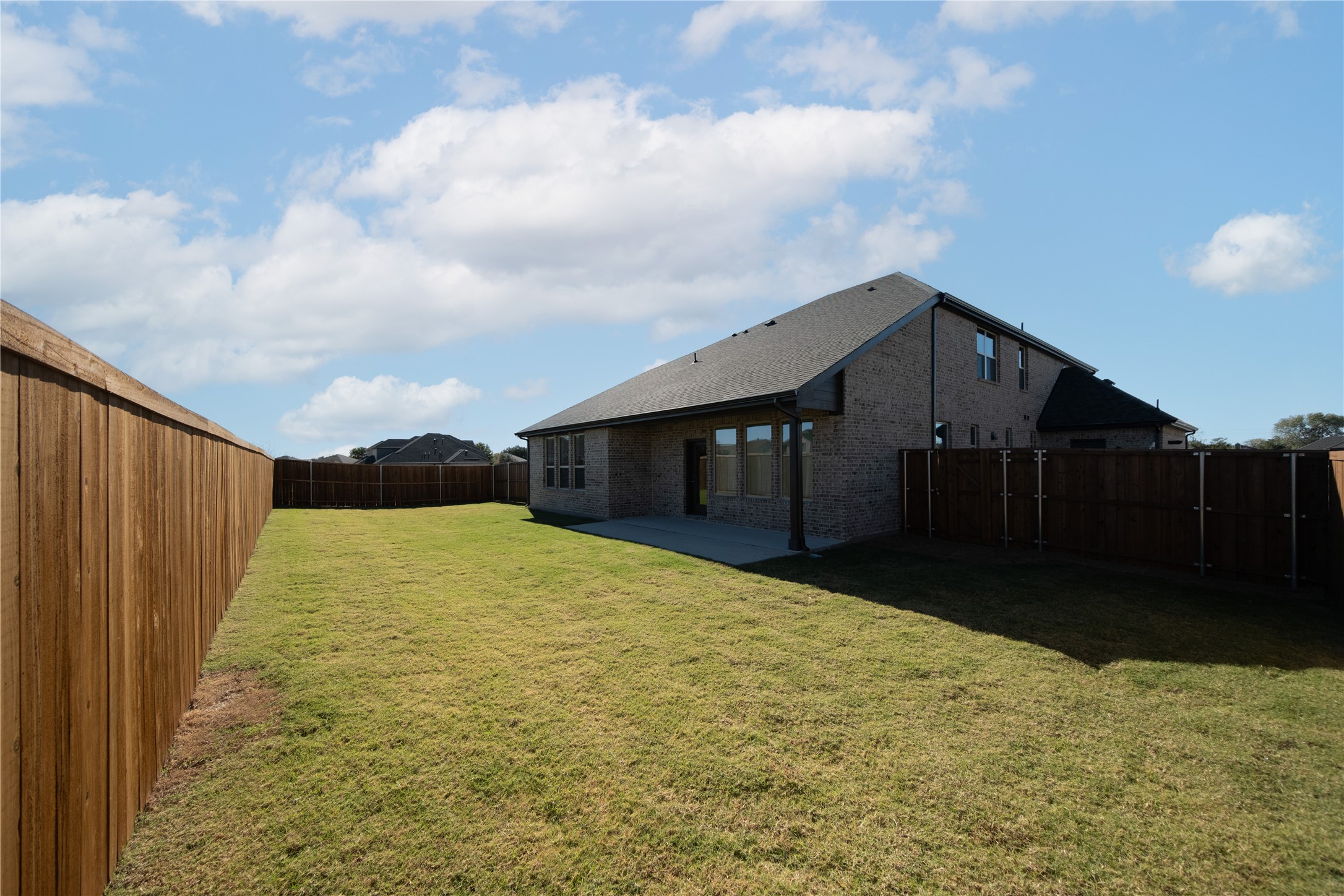 107 National Court Forney TX 75126