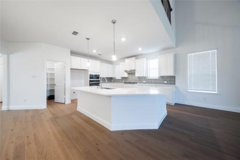 107 National Court Forney TX 75126