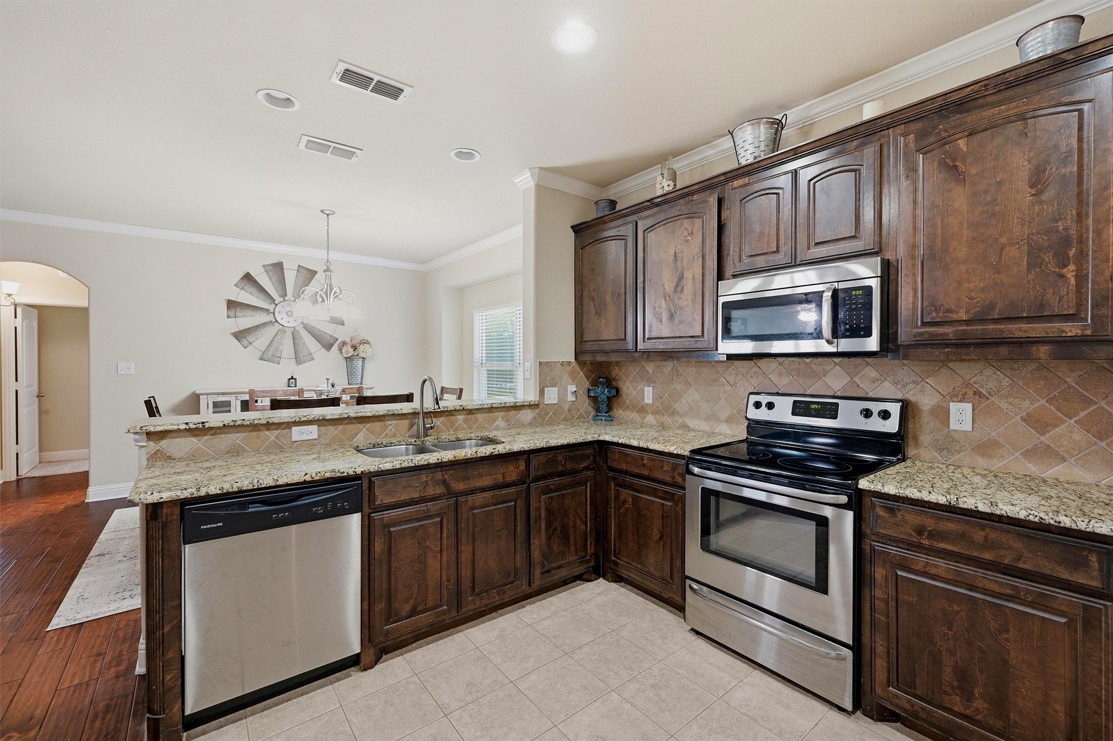714 Mary Lee Lane Collinsville TX 76233