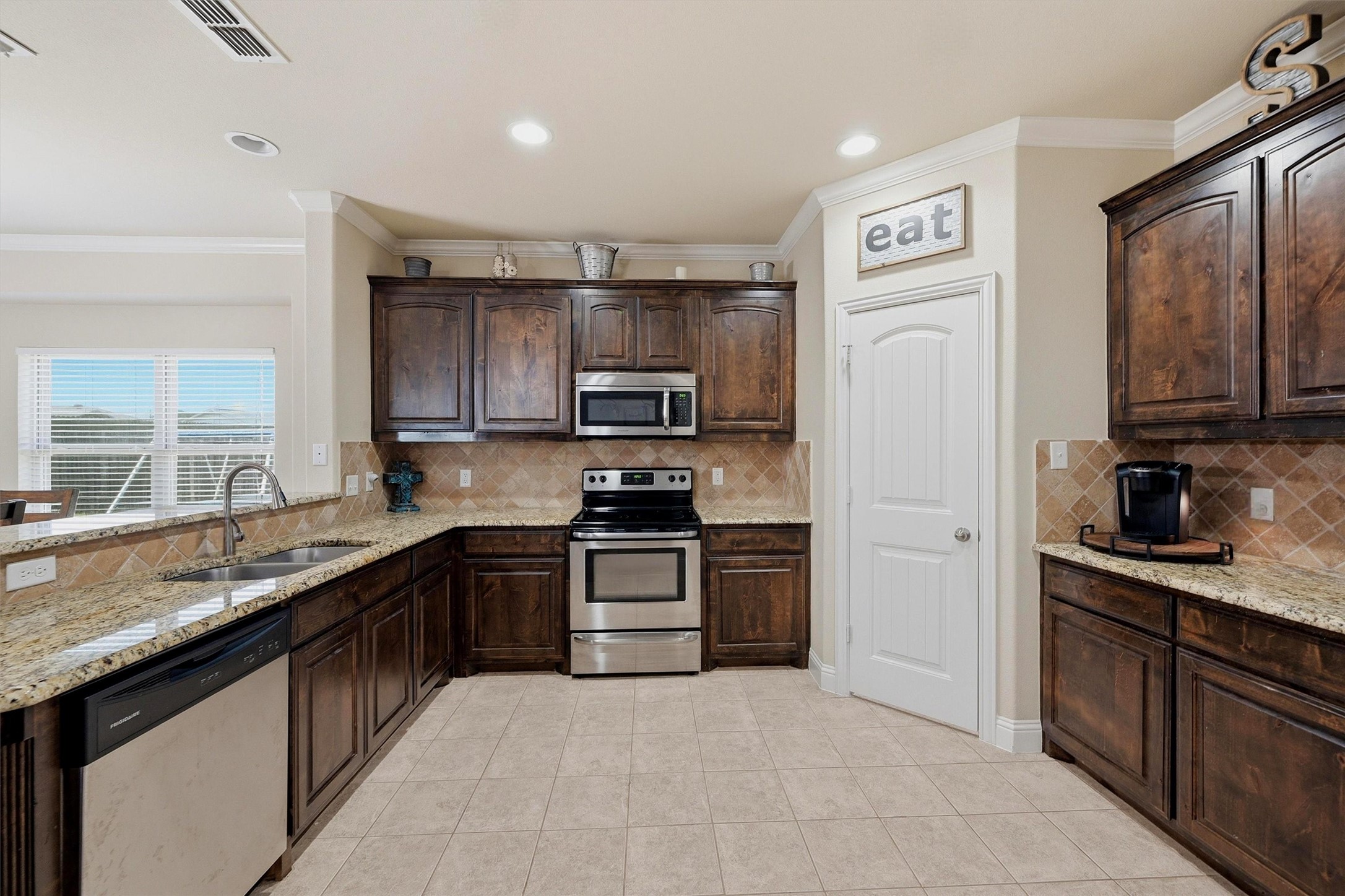 714 Mary Lee Lane Collinsville TX 76233