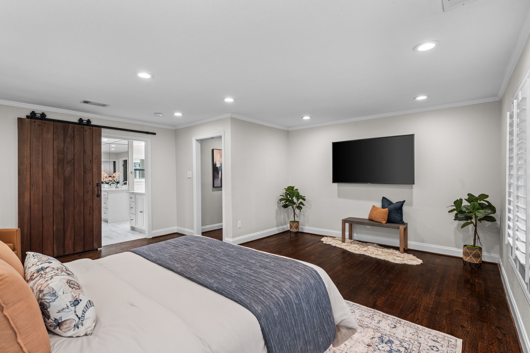 4432 Willow Lane Dallas TX 75244