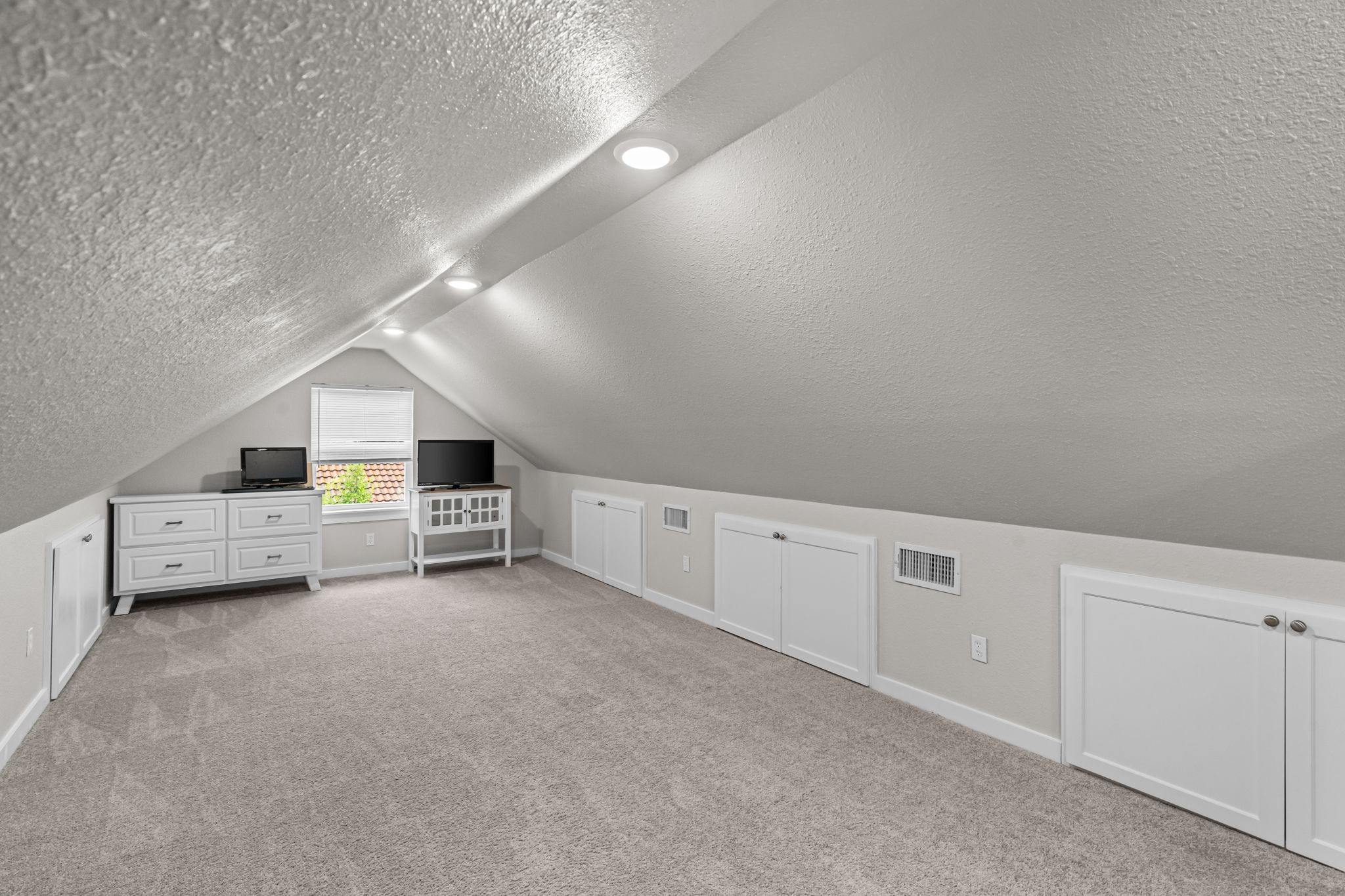 4432 Willow Lane Dallas TX 75244