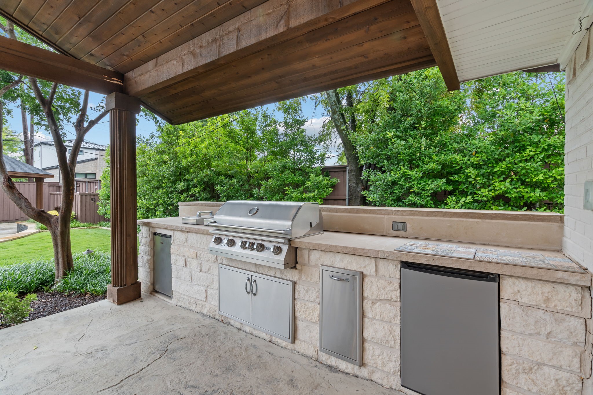 4432 Willow Lane Dallas TX 75244