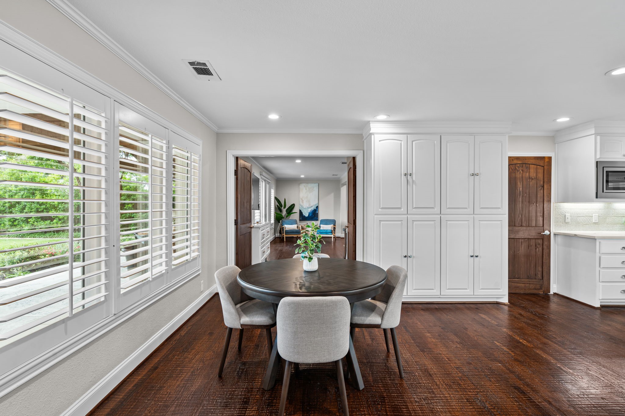 4432 Willow Lane Dallas TX 75244