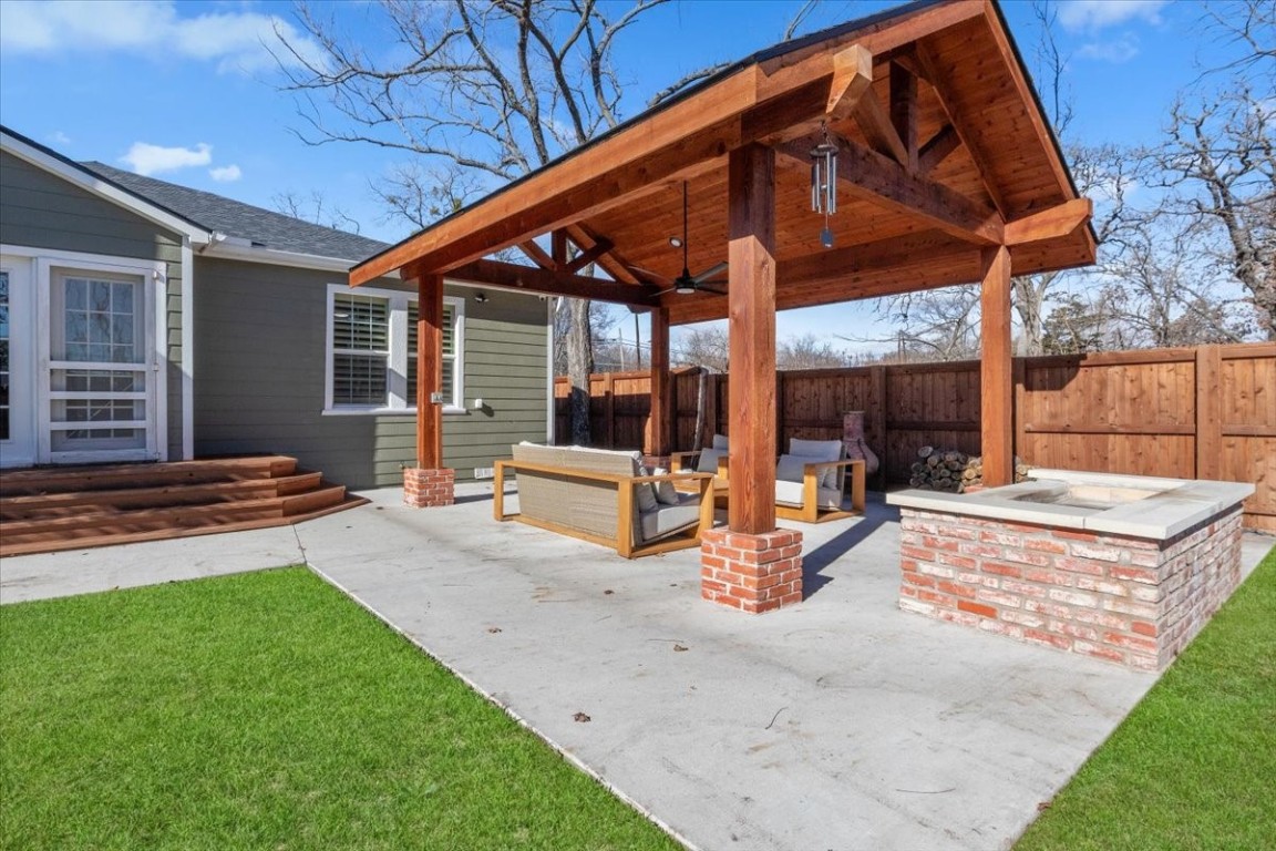 1119 N Hopson Street Sherman TX 75092