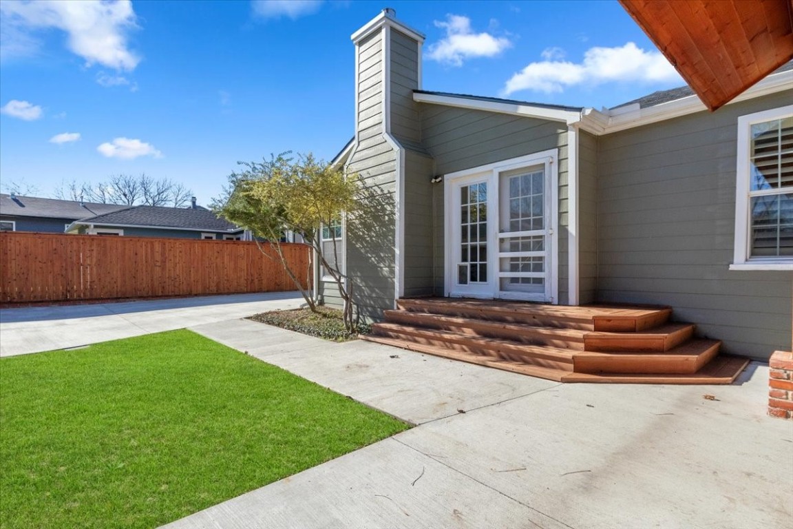 1119 N Hopson Street Sherman TX 75092