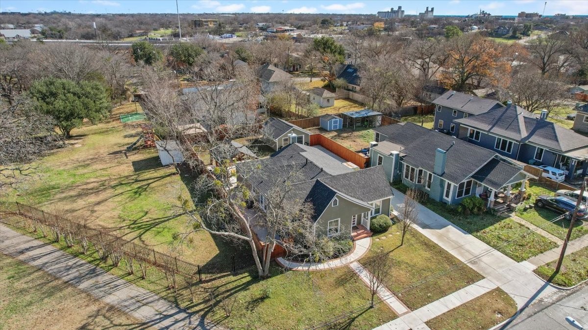 1119 N Hopson Street Sherman TX 75092