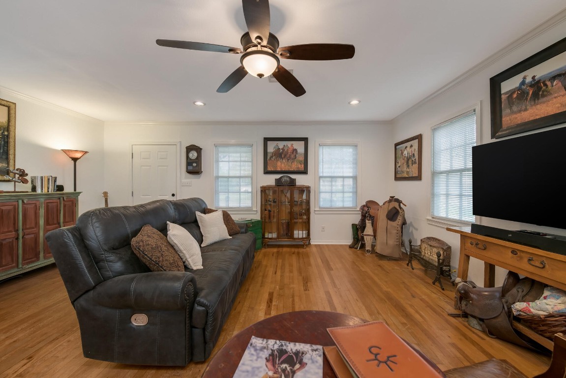 403 N Avenue N Clifton TX 76634