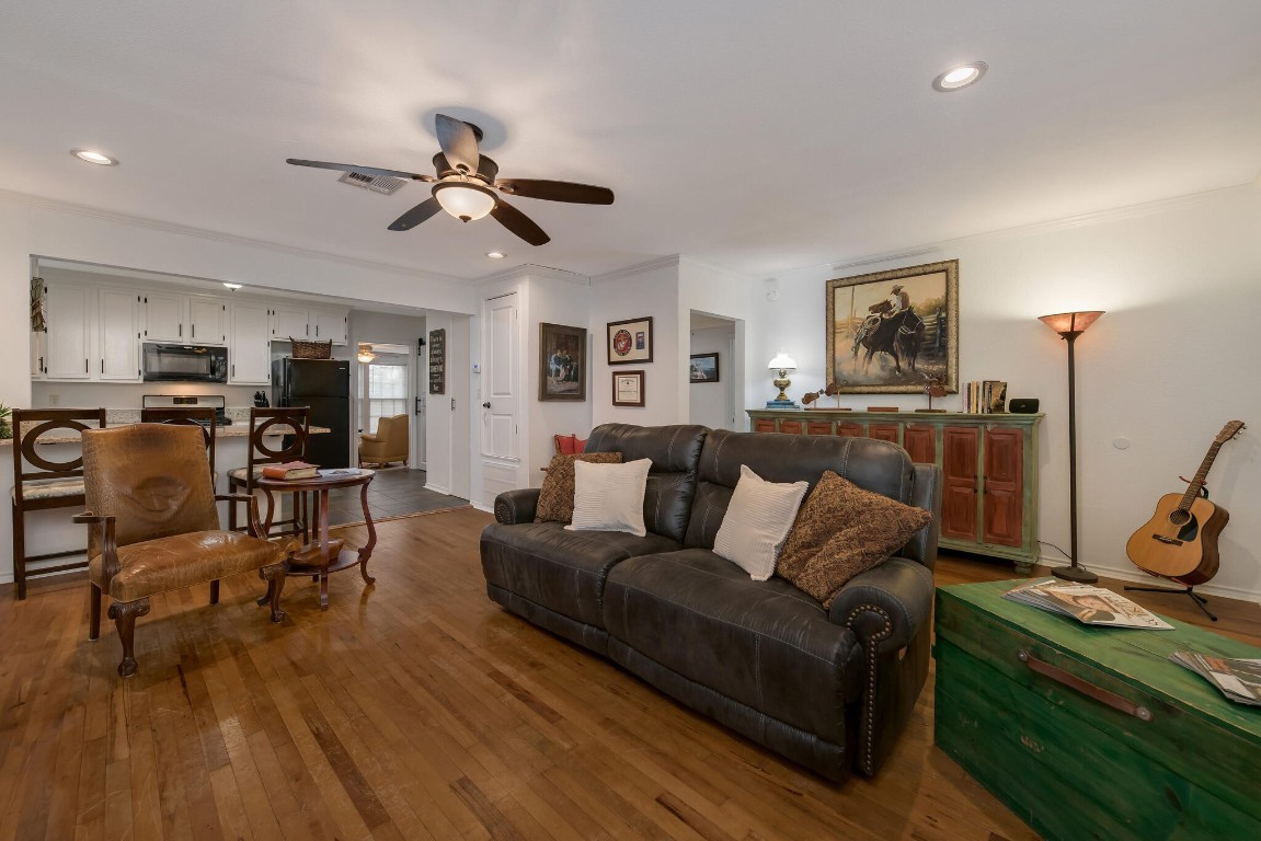 403 N Avenue N Clifton TX 76634