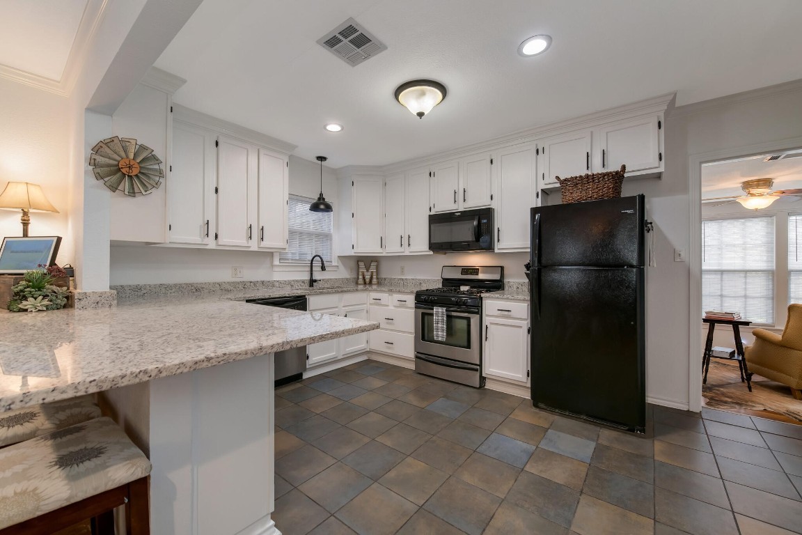 403 N Avenue N Clifton TX 76634