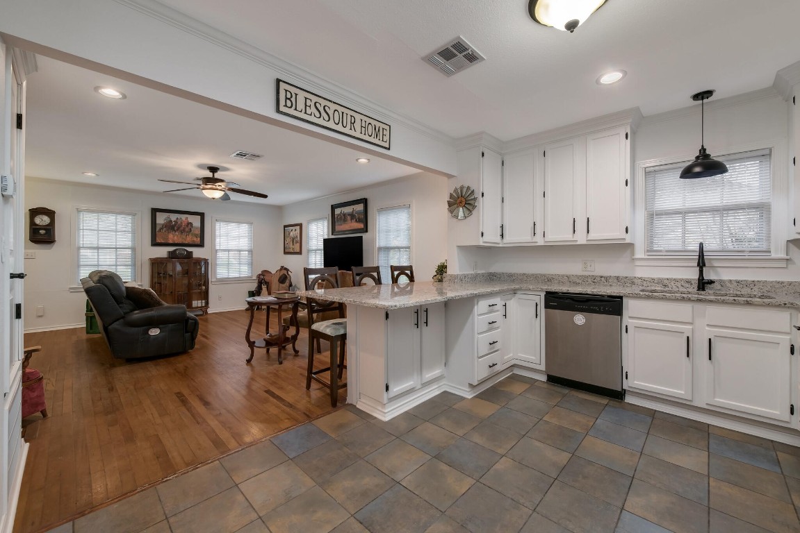 403 N Avenue N Clifton TX 76634