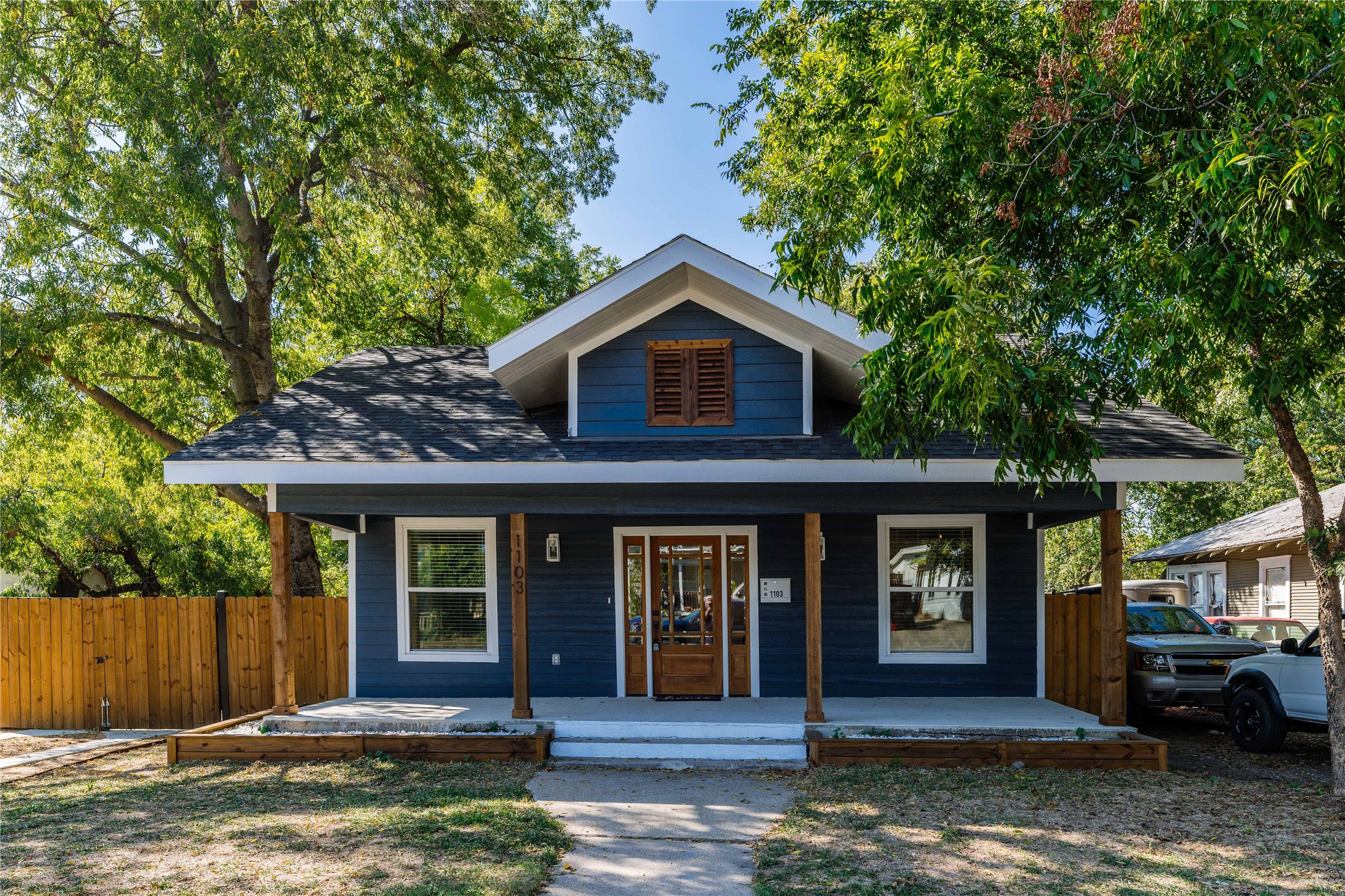 1103 Mount Auburn Avenue Dallas TX 75223