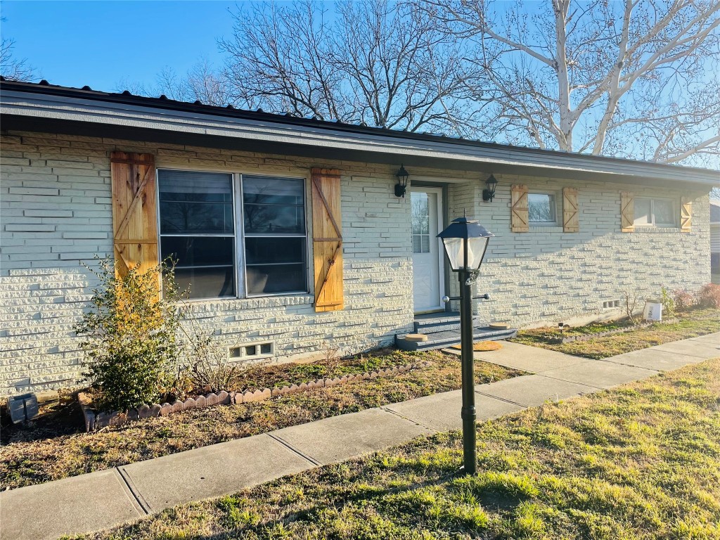 1403 Sherman Drive Whitesboro TX 76273