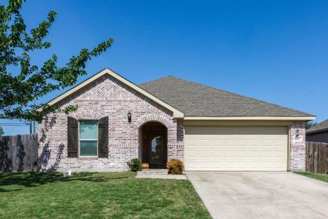 1617 Waters Edge Drive Glenn Heights TX 75154
