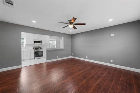 1741 Hilltop Drive Garland TX 75042