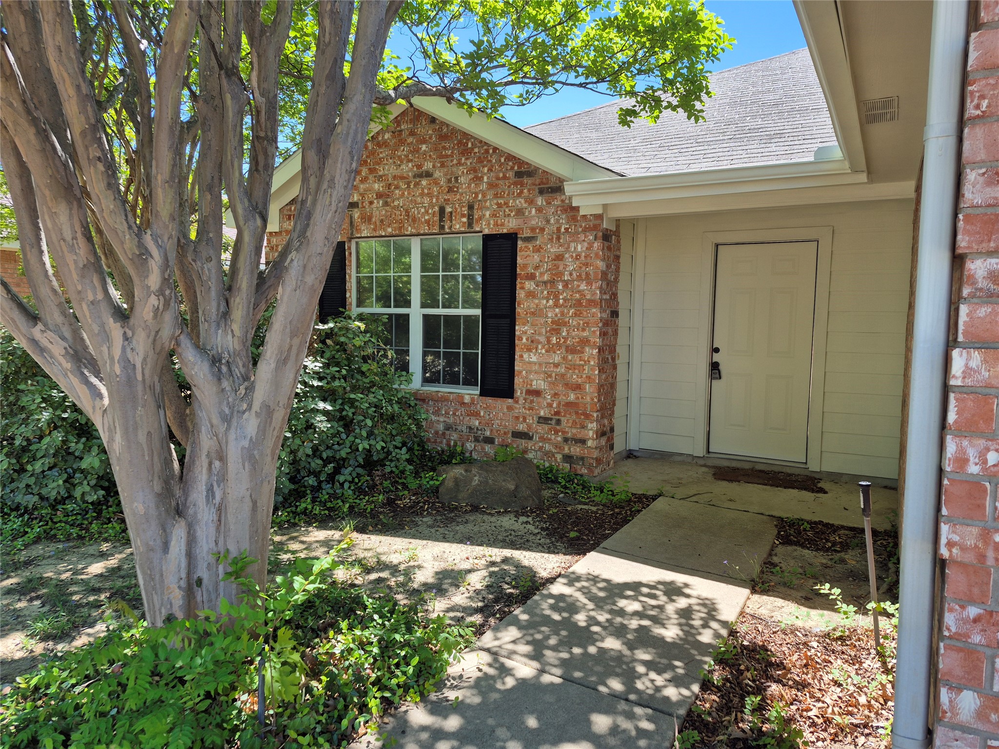 1001 Rock Springs Drive Burleson TX 76028