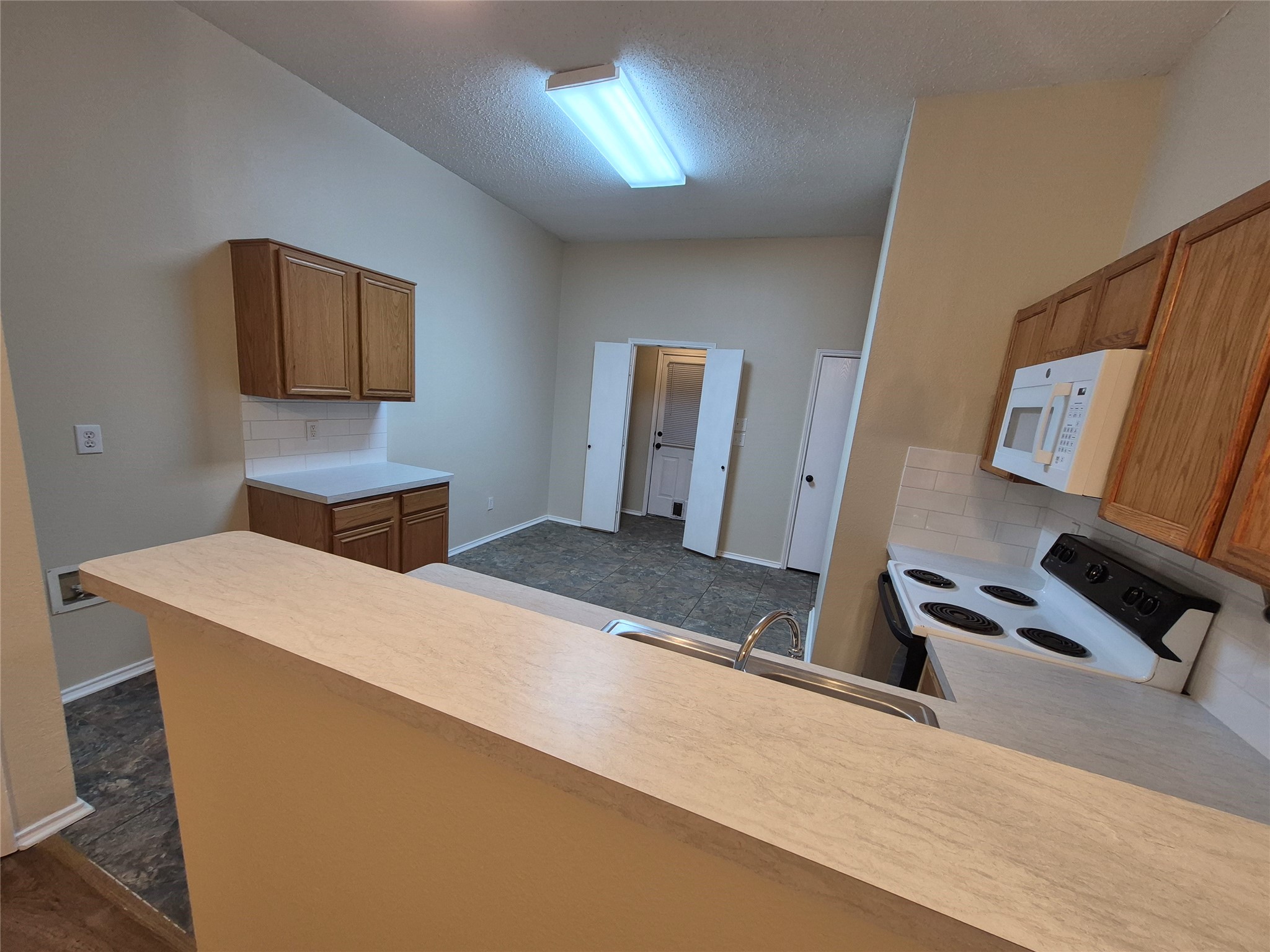 1001 Rock Springs Drive Burleson TX 76028