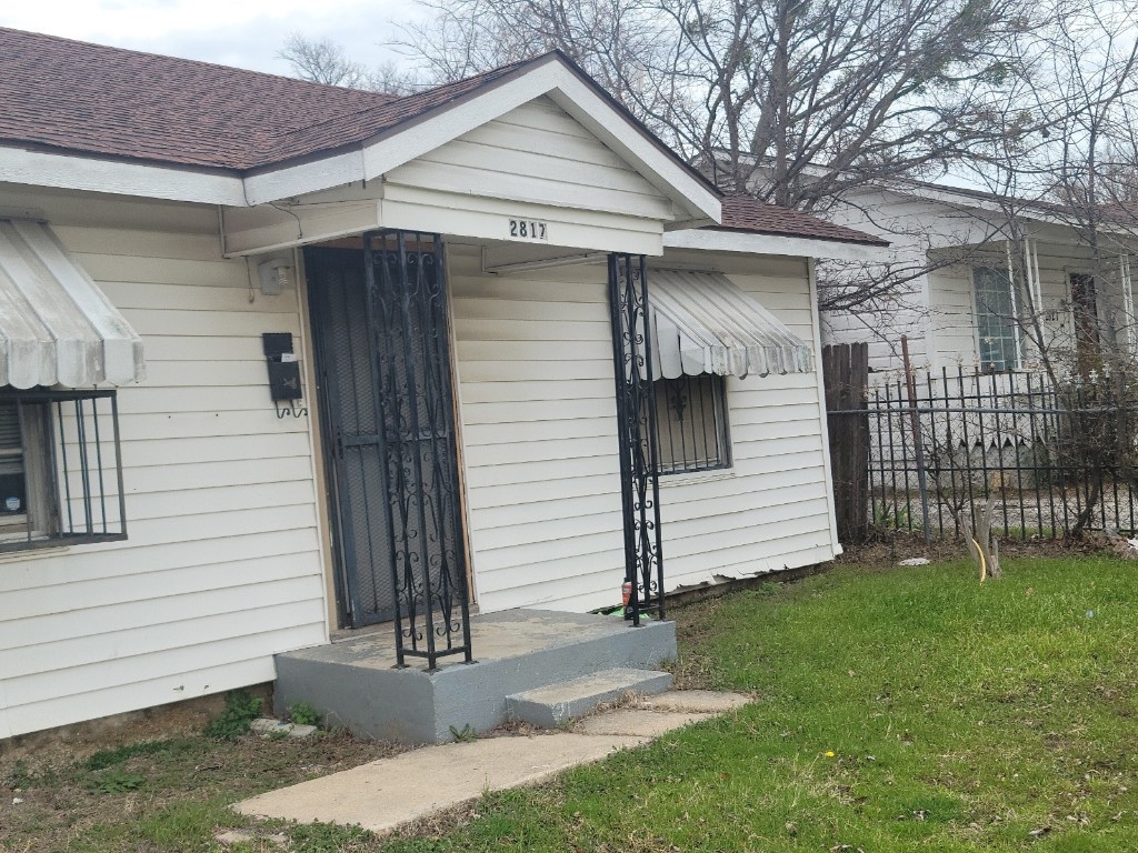 2817 Stuart Drive Fort Worth TX 76104