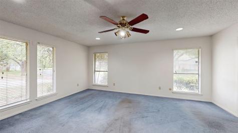 6851 Shorecrest Court Fort Worth TX 76132