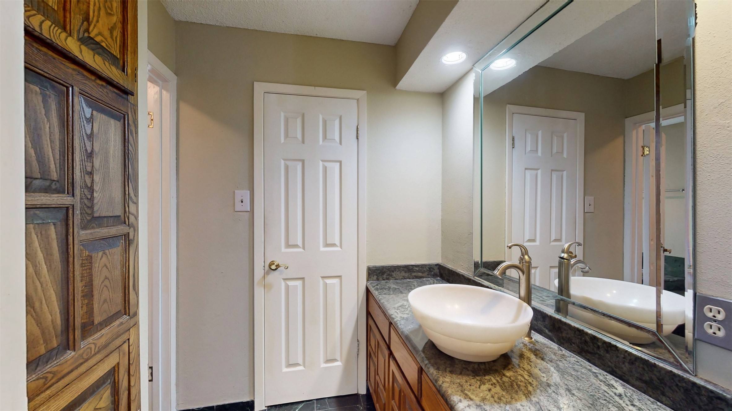 6851 Shorecrest Court Fort Worth TX 76132