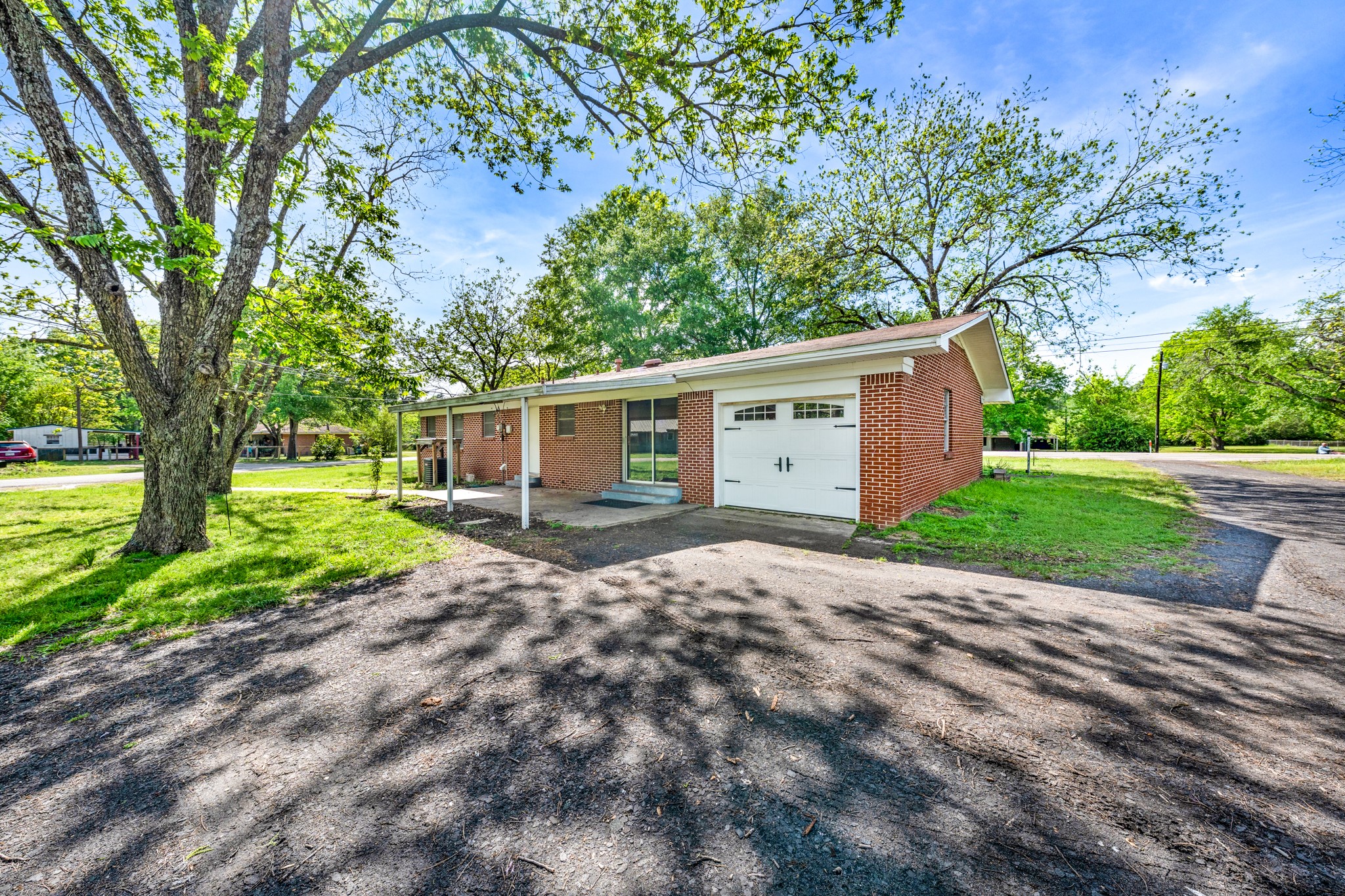 801 N Winnsboro Street Quitman TX 75783