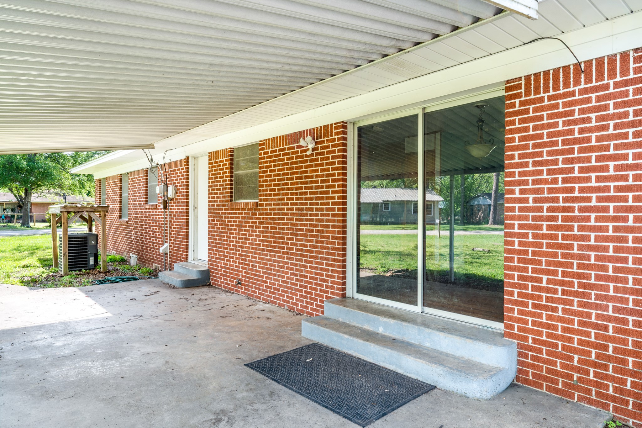 801 N Winnsboro Street Quitman TX 75783