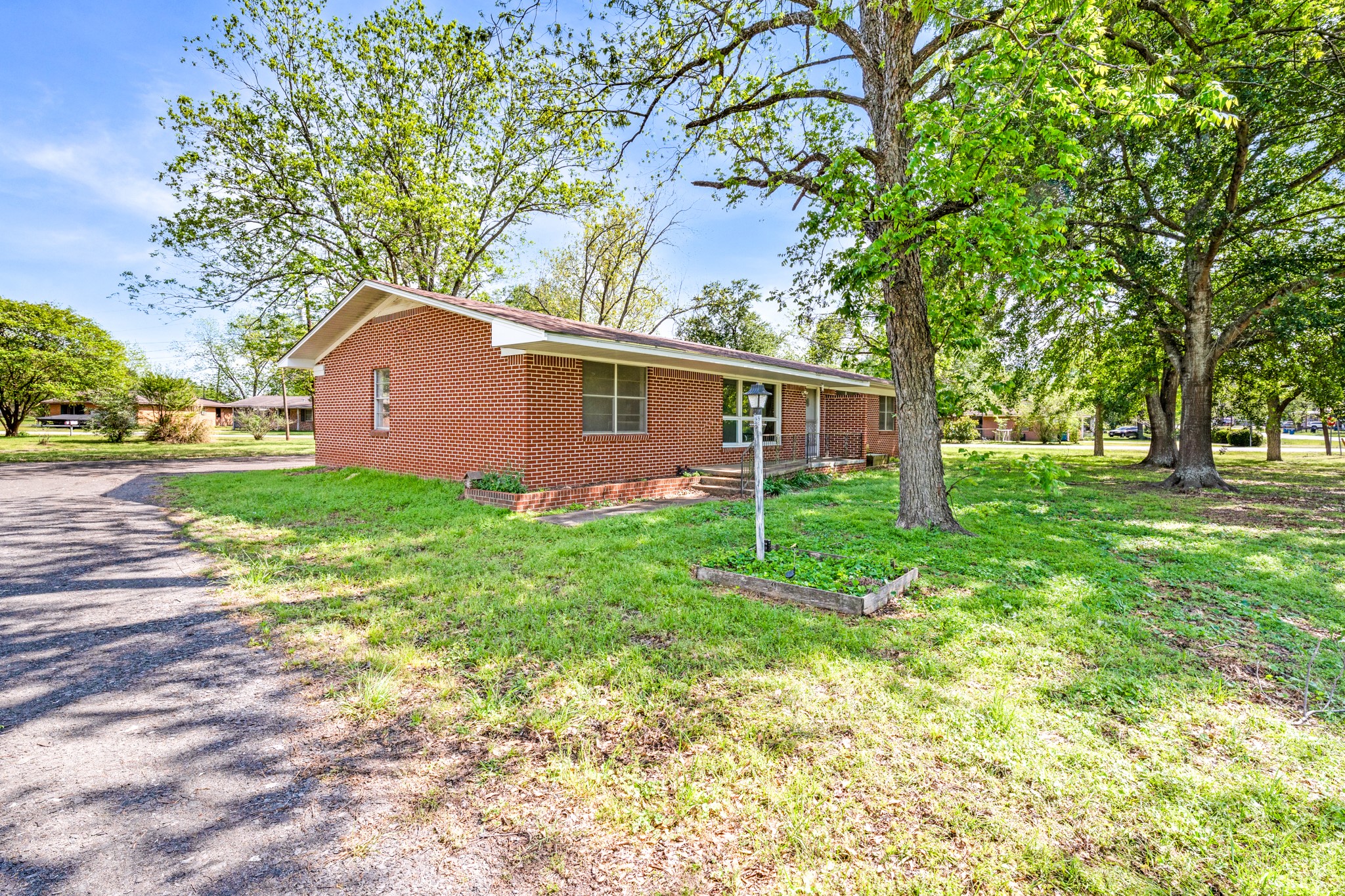 801 N Winnsboro Street Quitman TX 75783