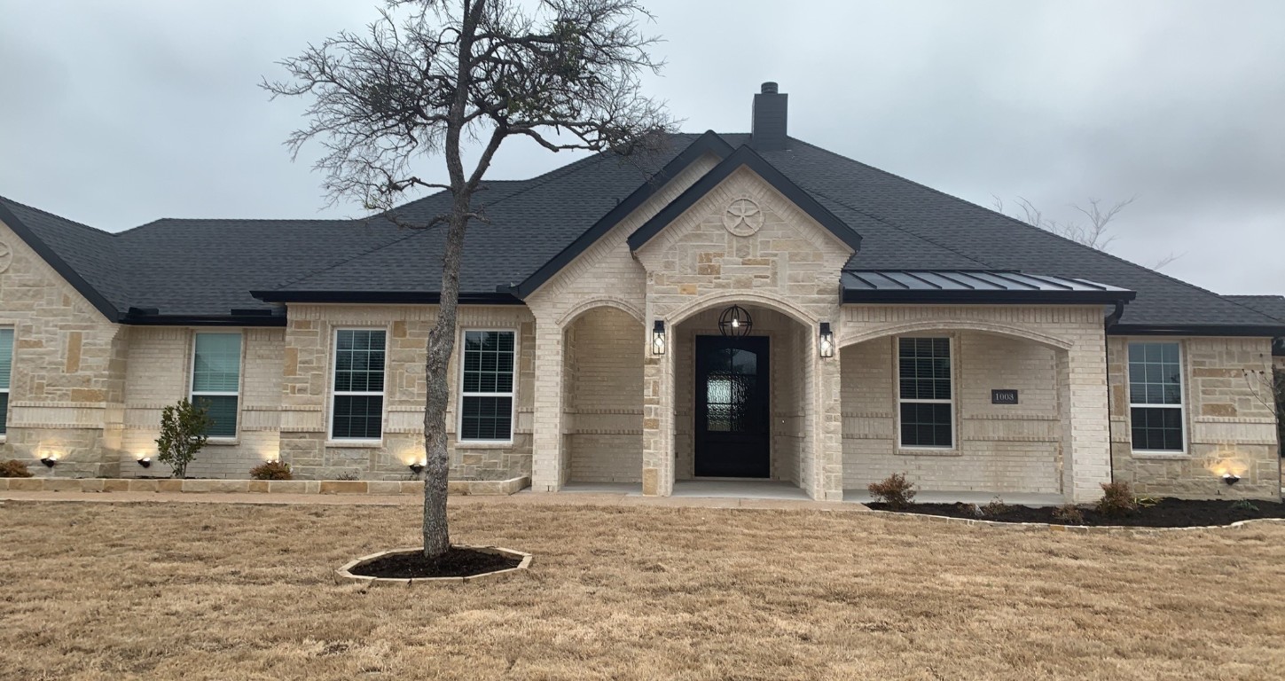 1003 Indian Trail Kerens TX 75144