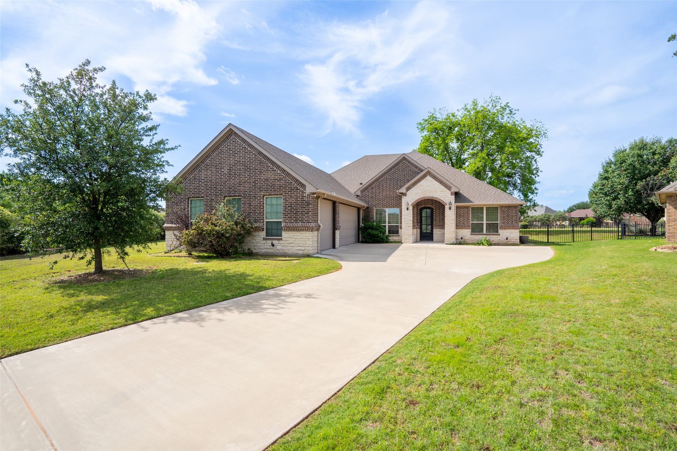 3201 Steamers Court Granbury TX 76049