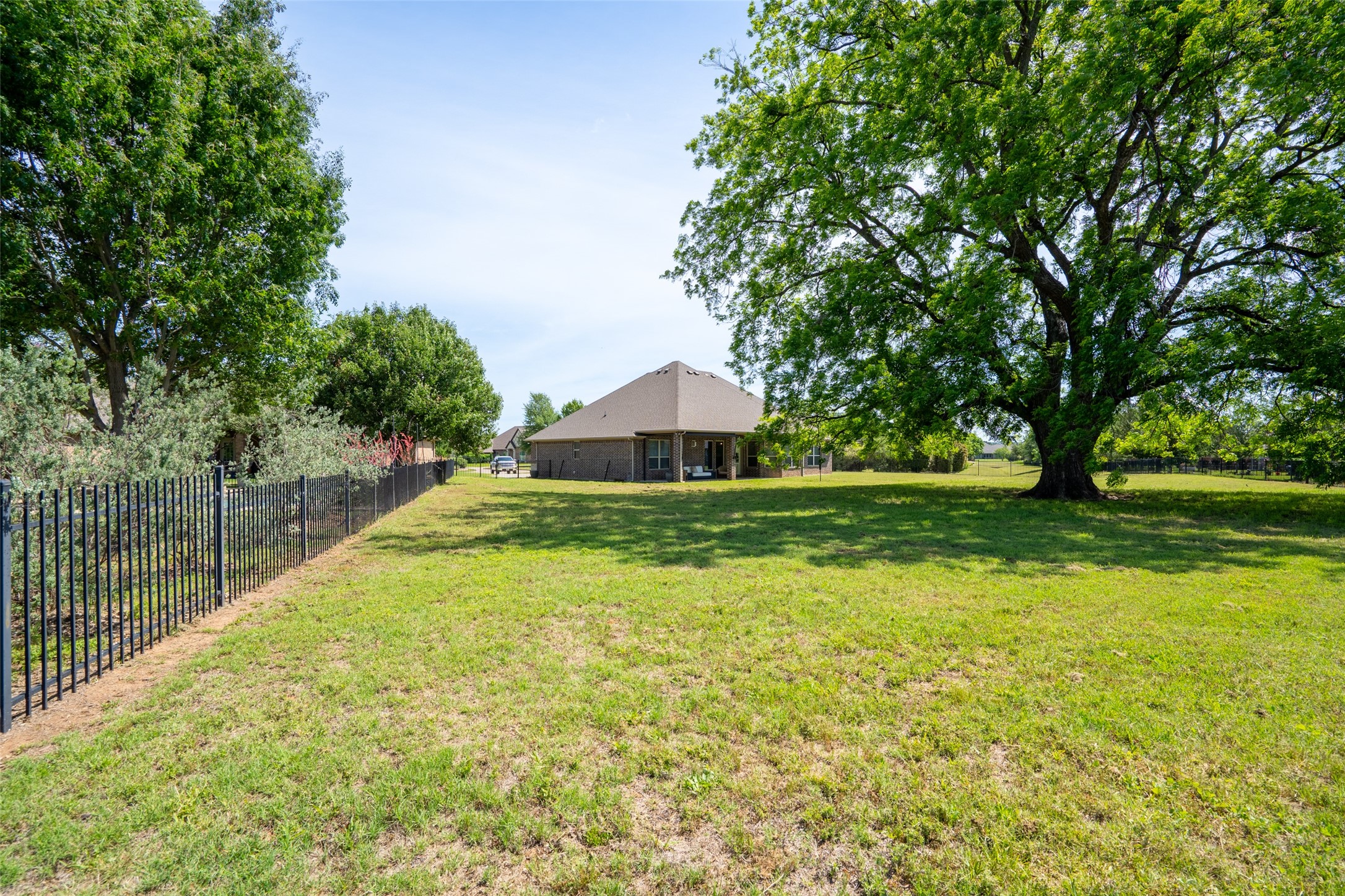 3201 Steamers Court Granbury TX 76049