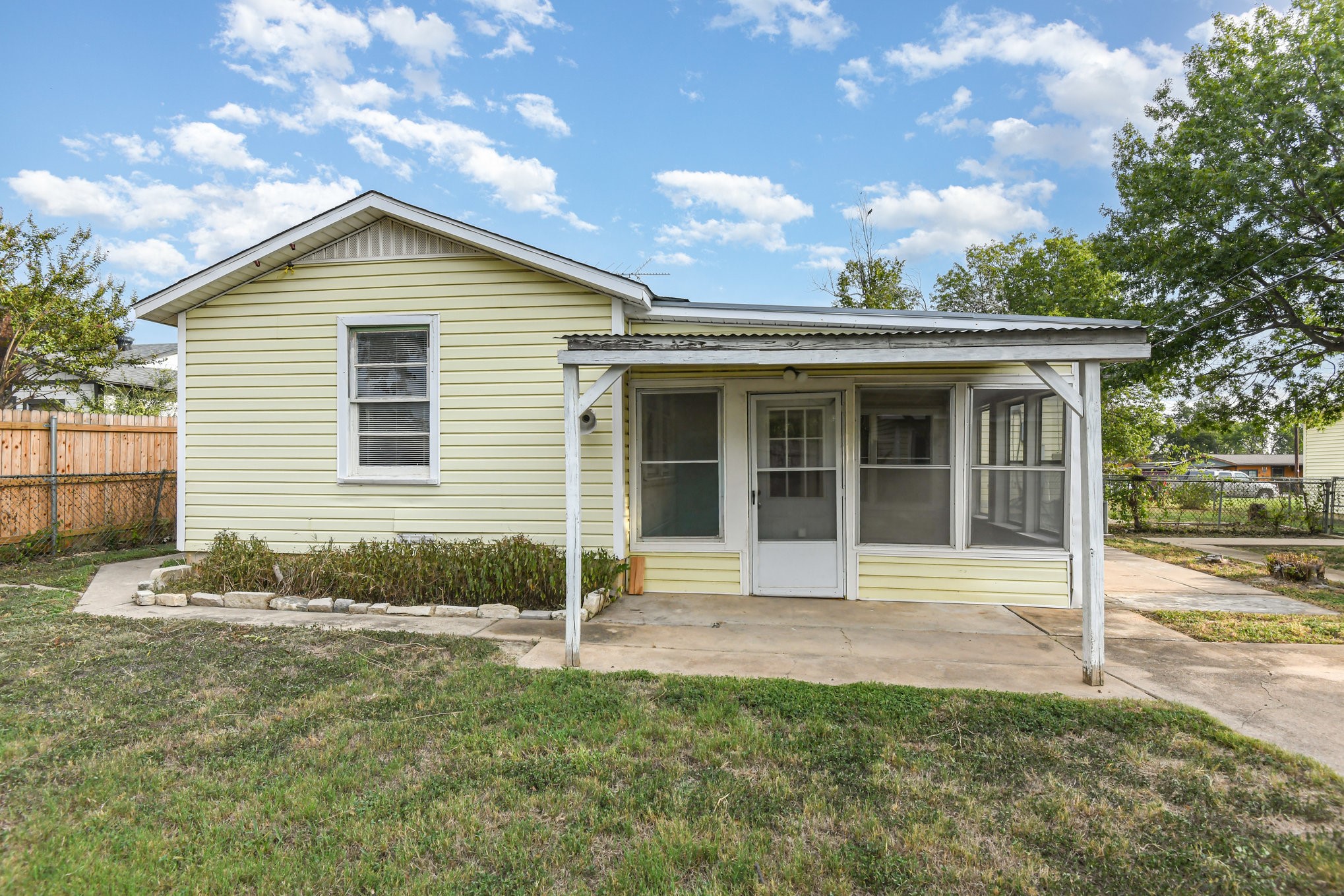 5113 Flagstone Drive Sansom Park TX 76114