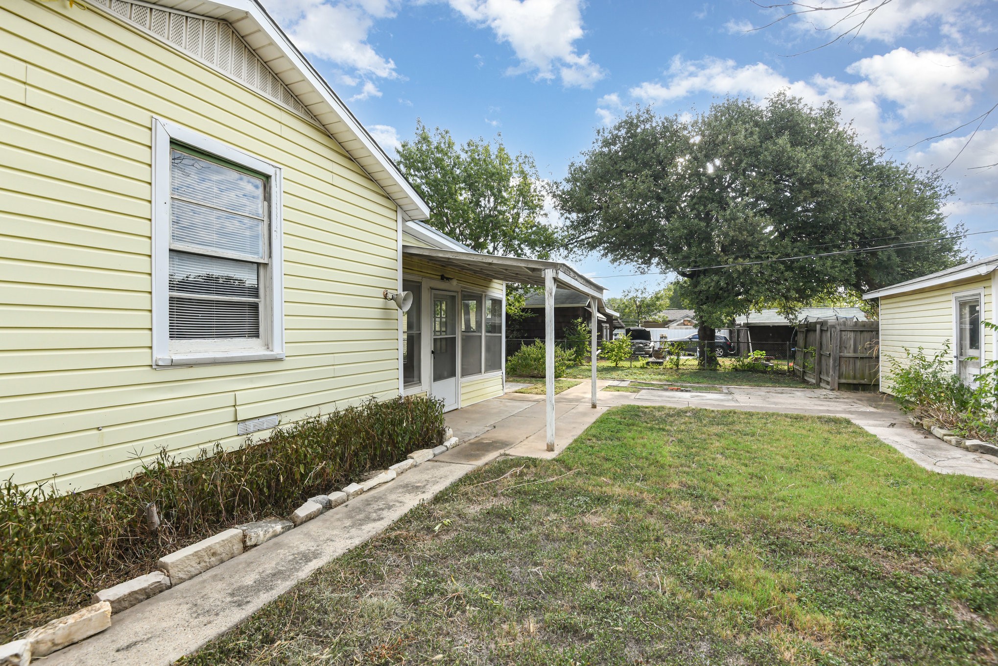 5113 Flagstone Drive Sansom Park TX 76114