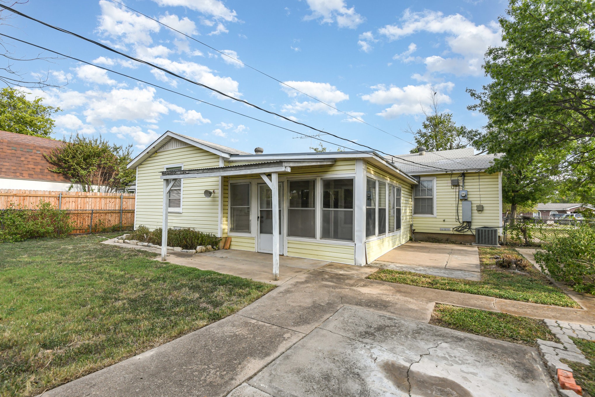 5113 Flagstone Drive Sansom Park TX 76114