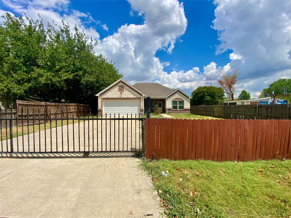 321 Yvonne Drive Rockwall TX 75032