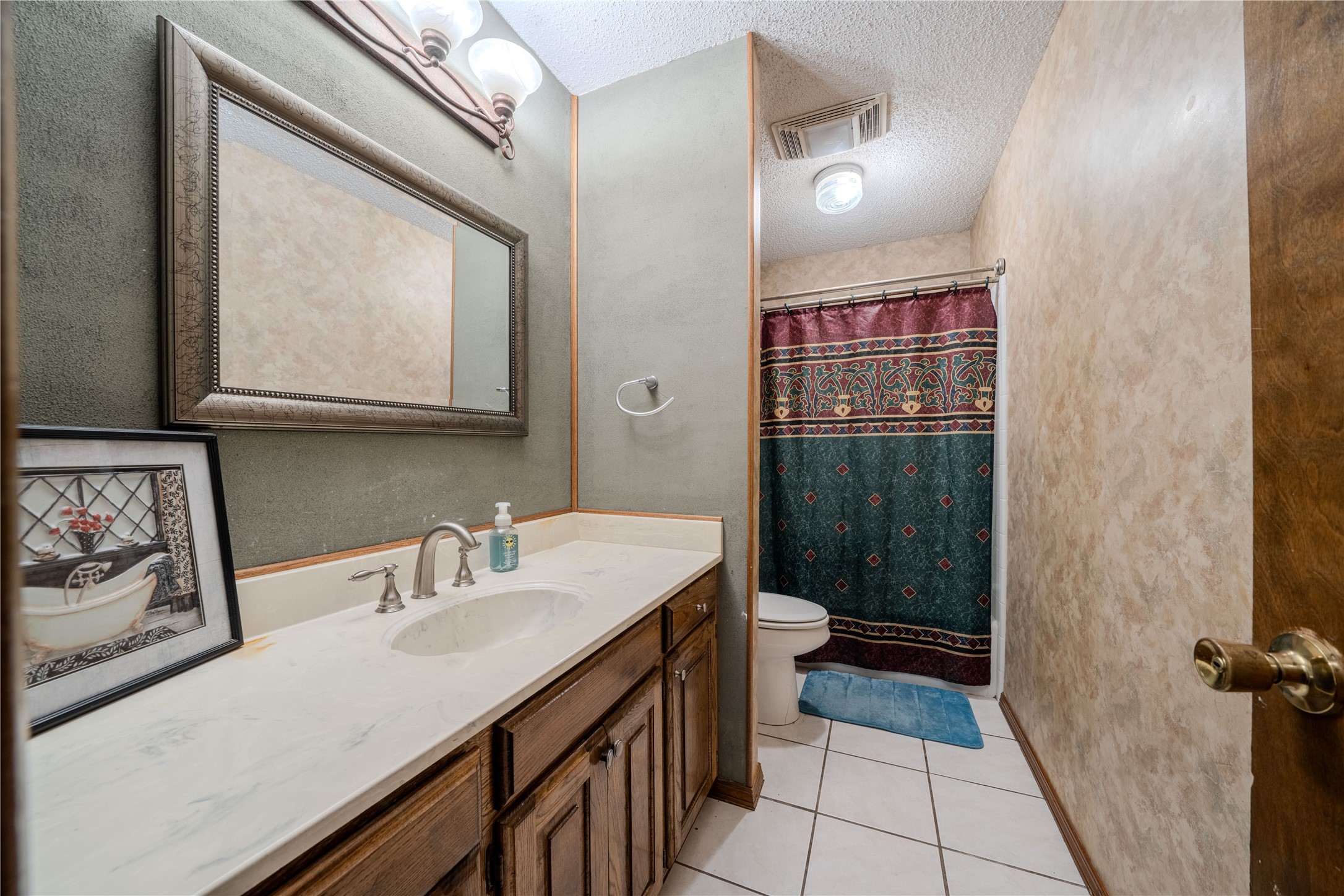 1817 Melissa Street Longview TX 75605