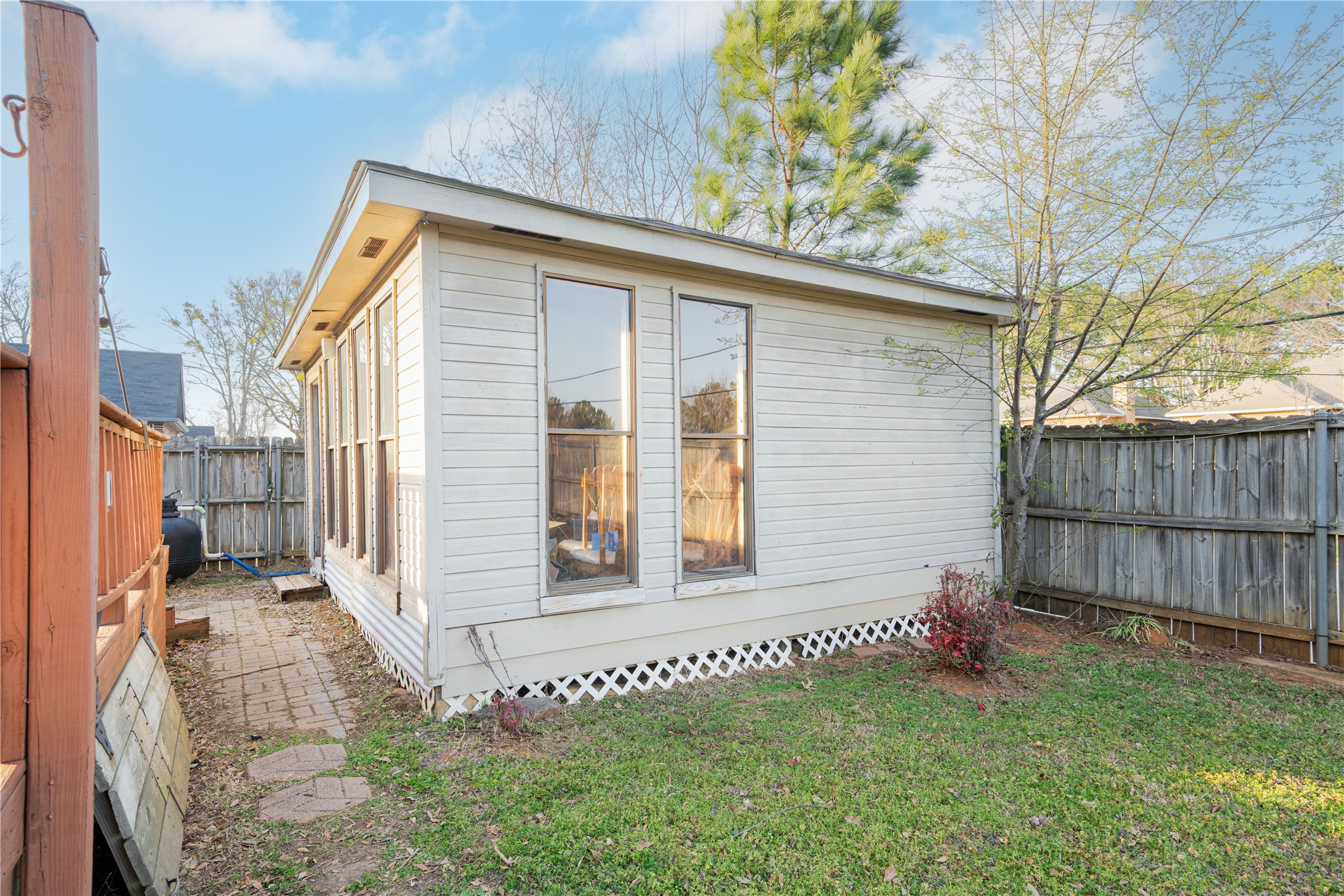 1817 Melissa Street Longview TX 75605