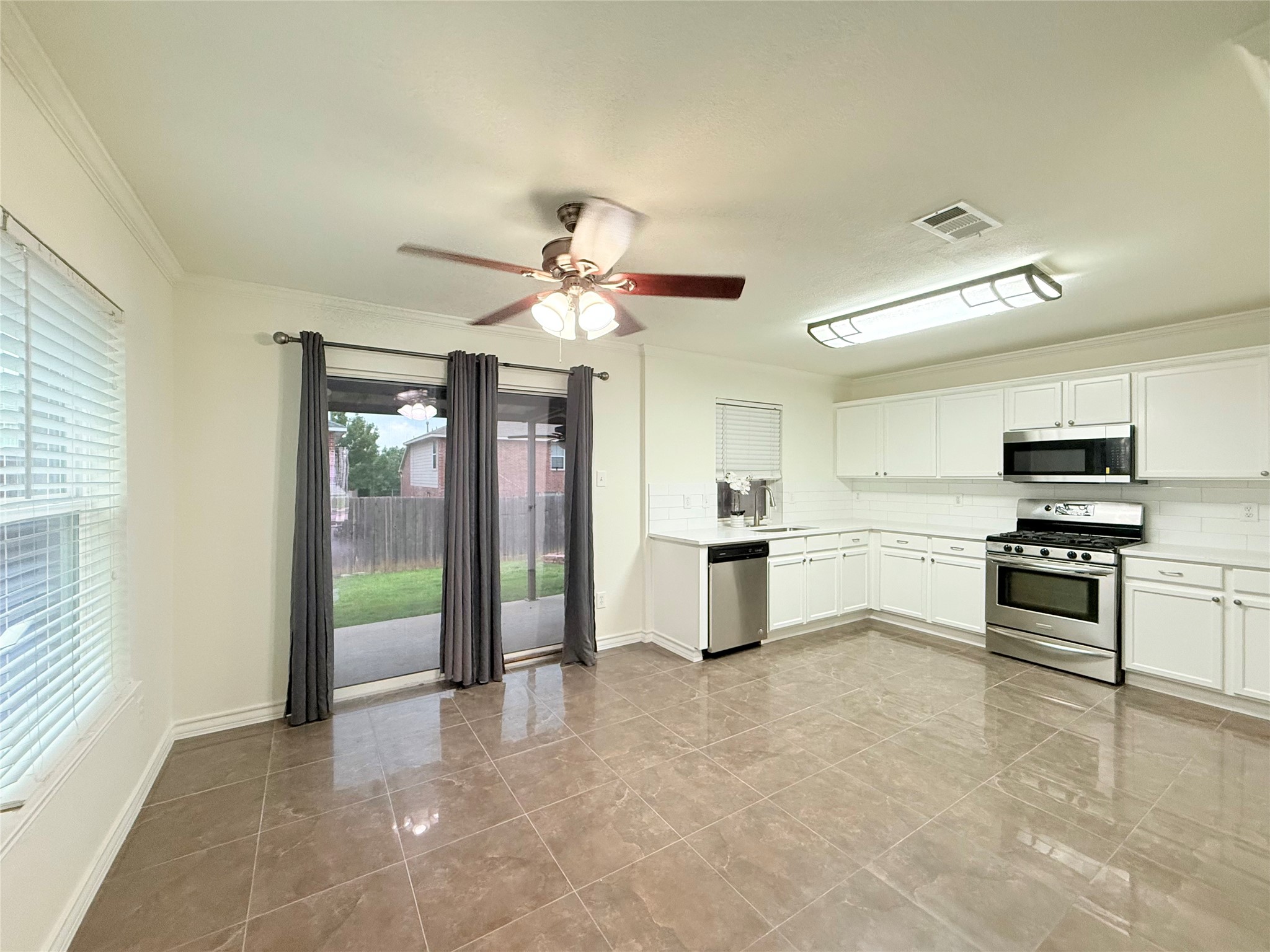6741 Red Rock Trail Watauga TX 76137