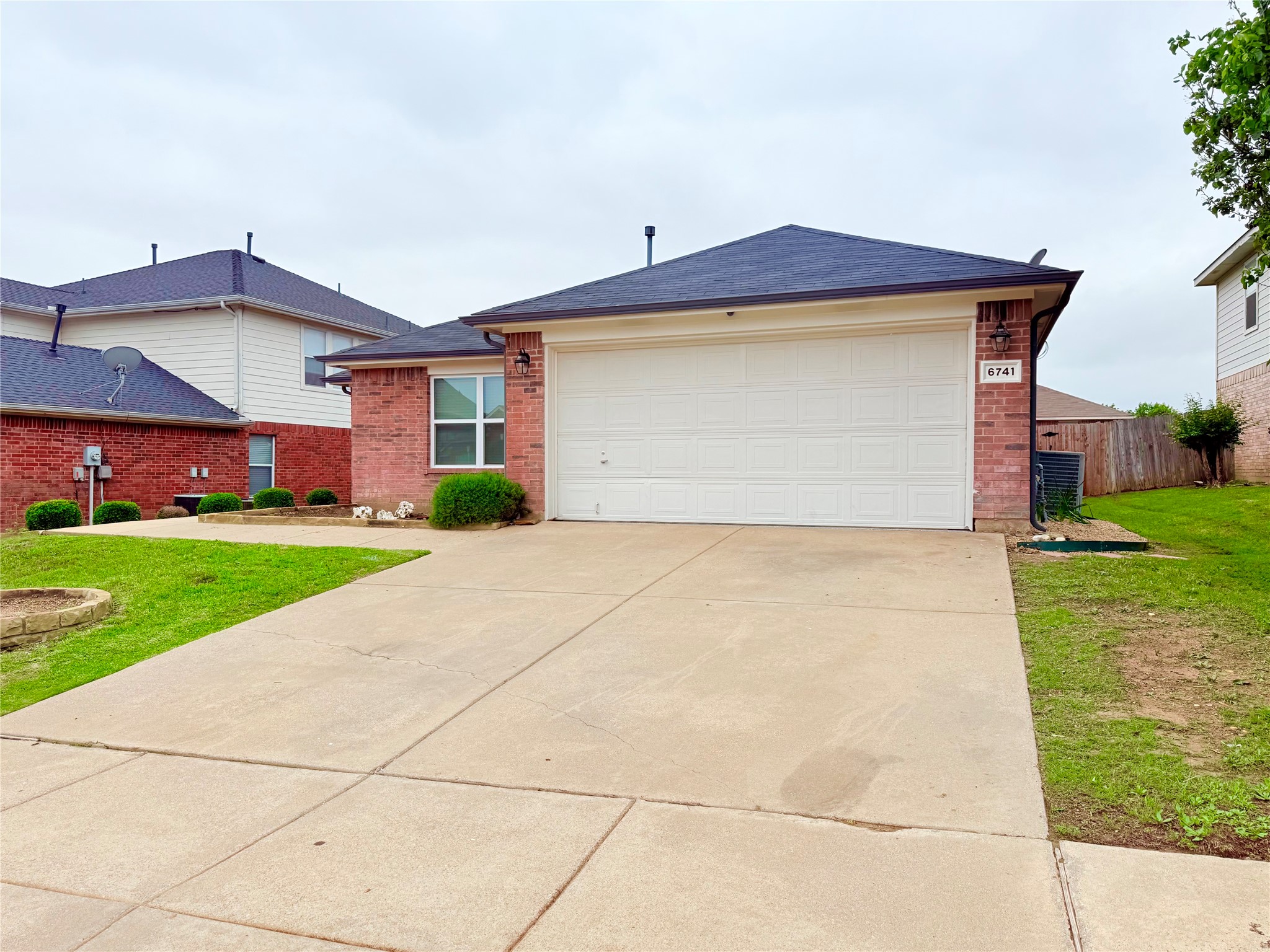 6741 Red Rock Trail Watauga TX 76137