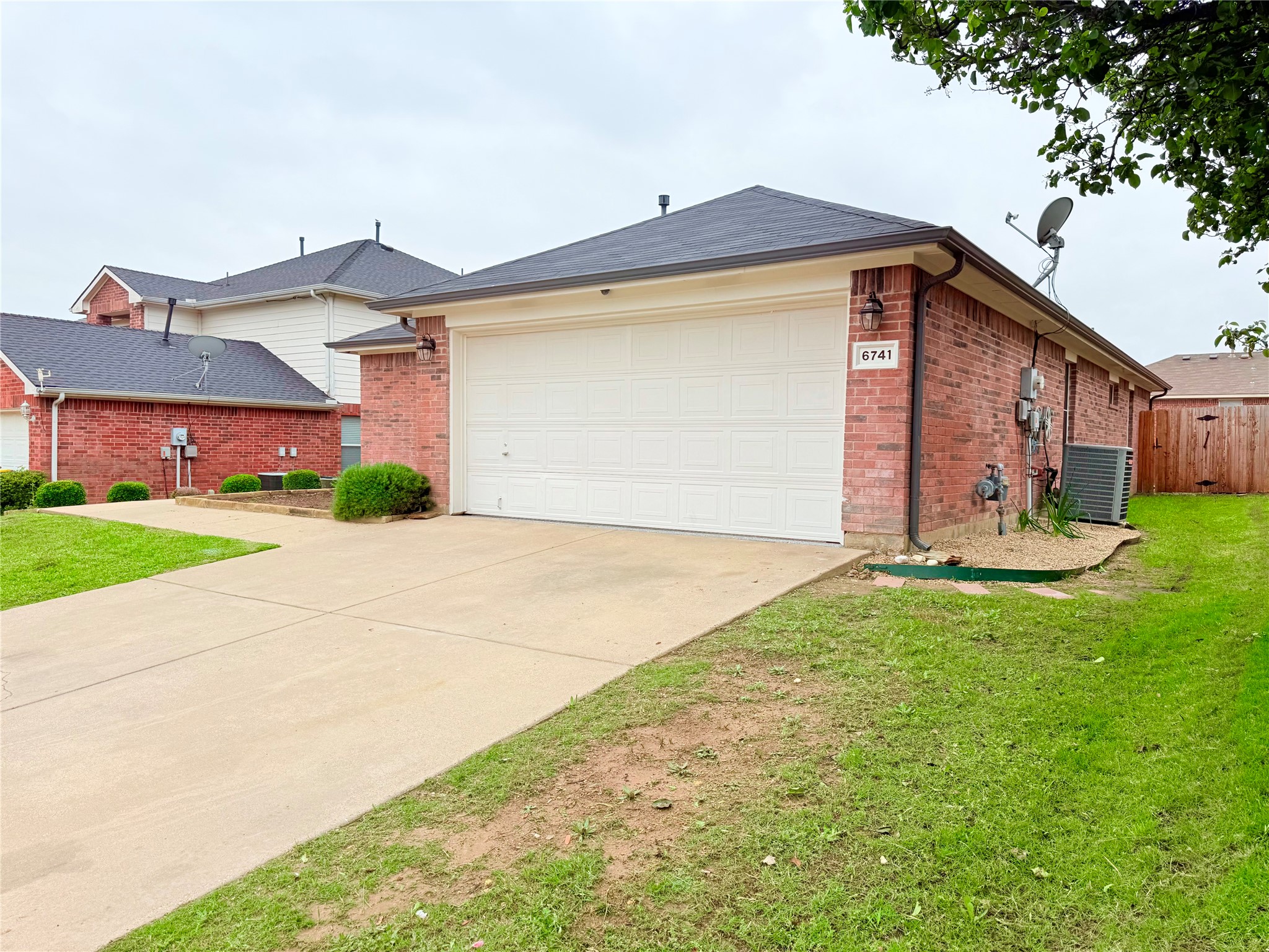 6741 Red Rock Trail Watauga TX 76137